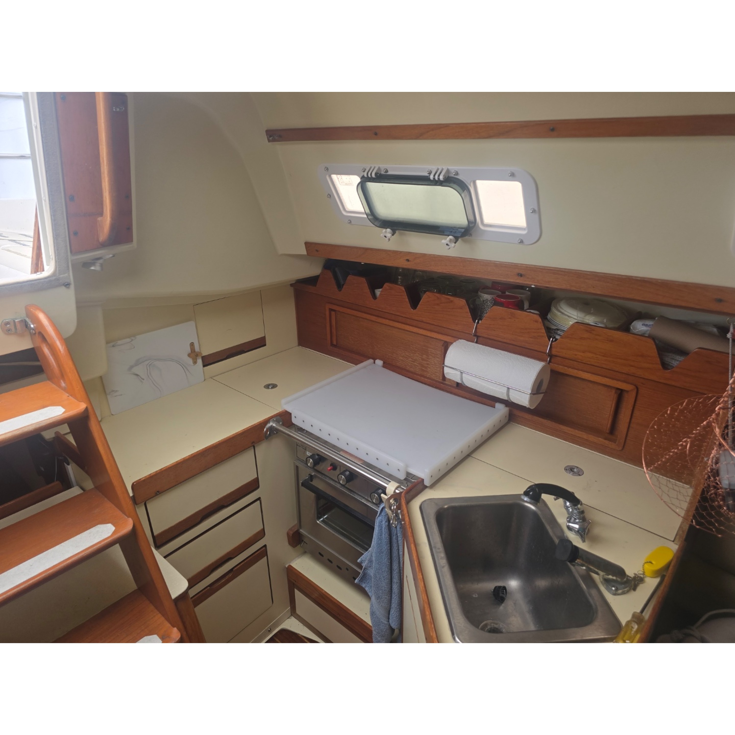 Pearson 31-2 Wing Keel Sailboat