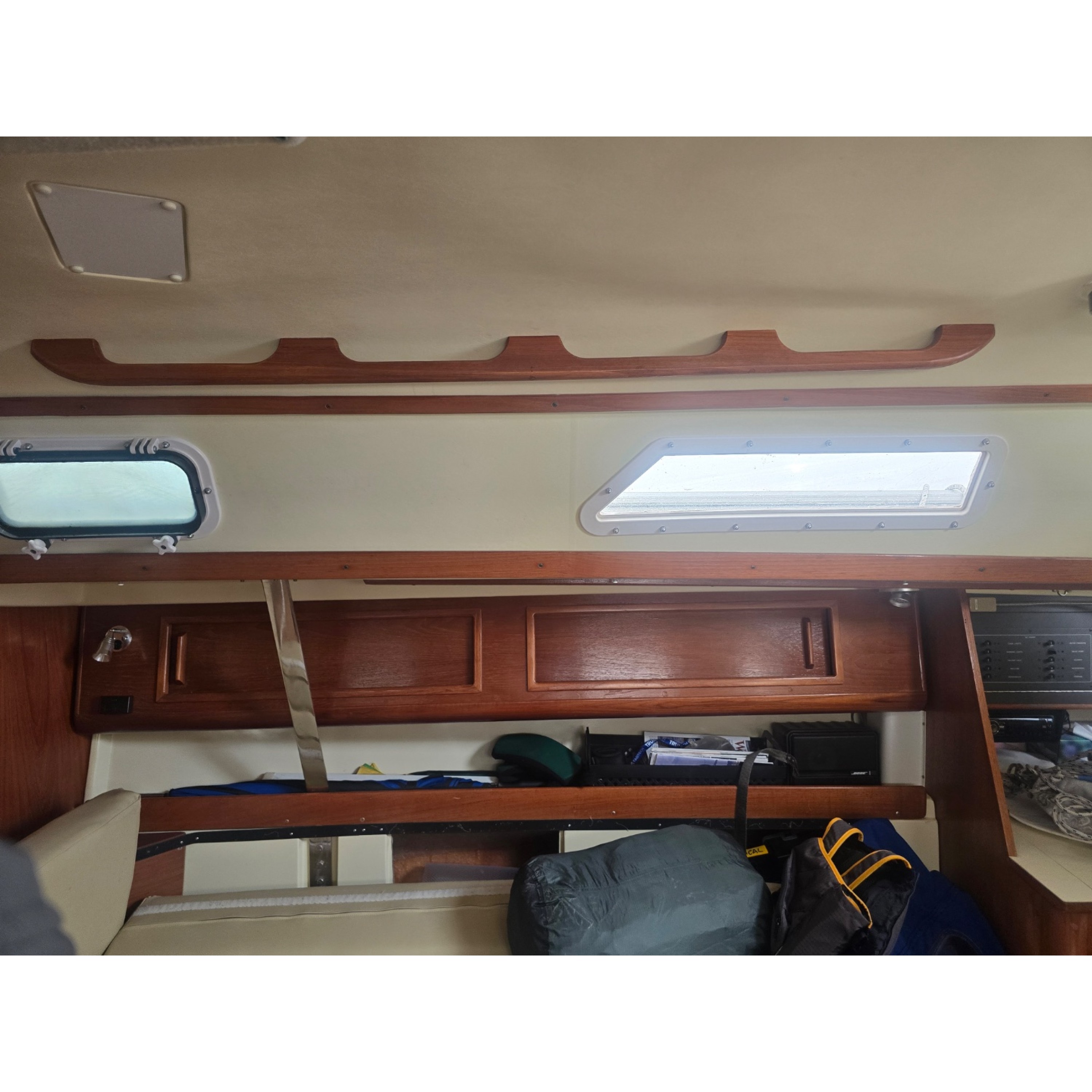 Pearson 31-2 Wing Keel Sailboat