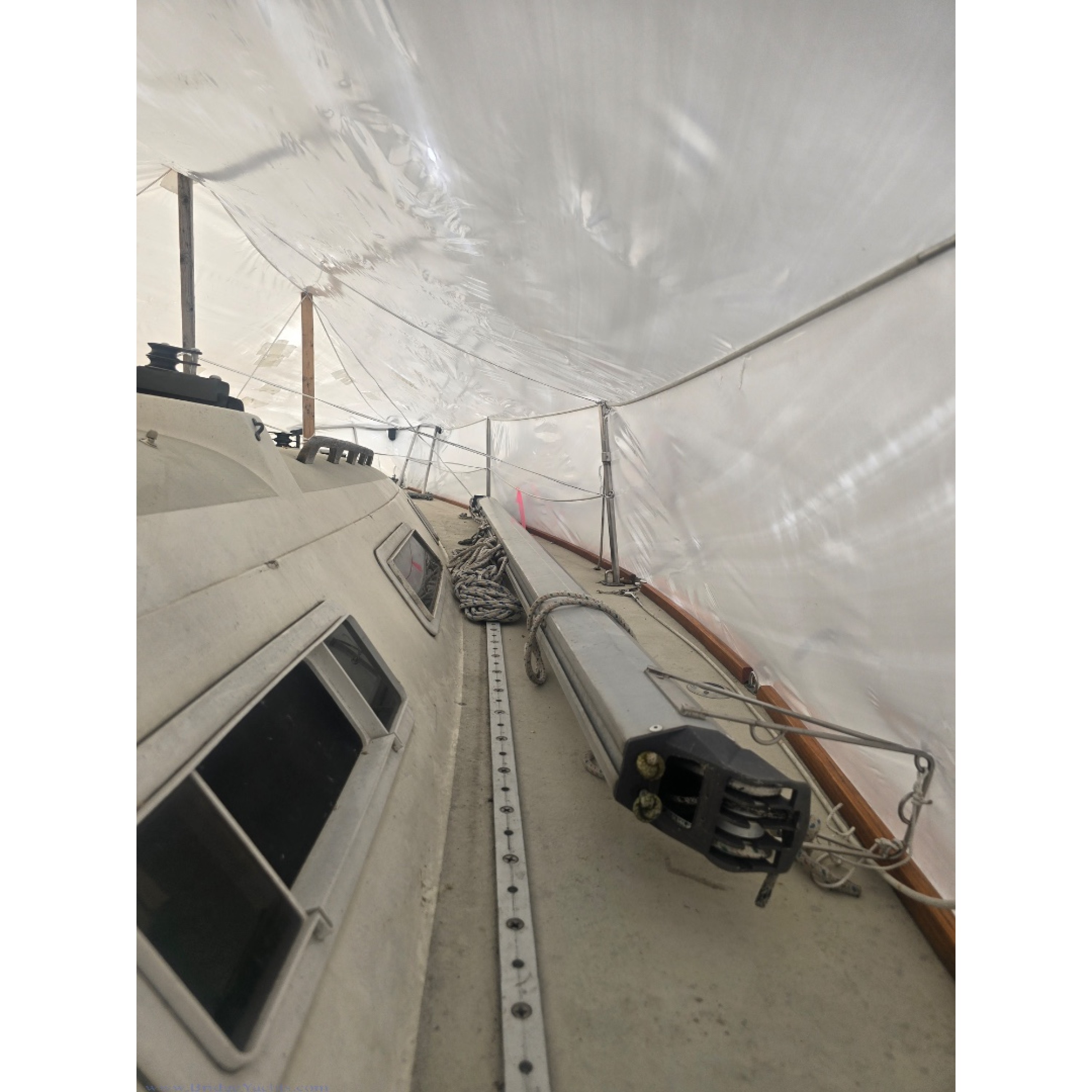 Pearson 31-2 Wing Keel Sailboat