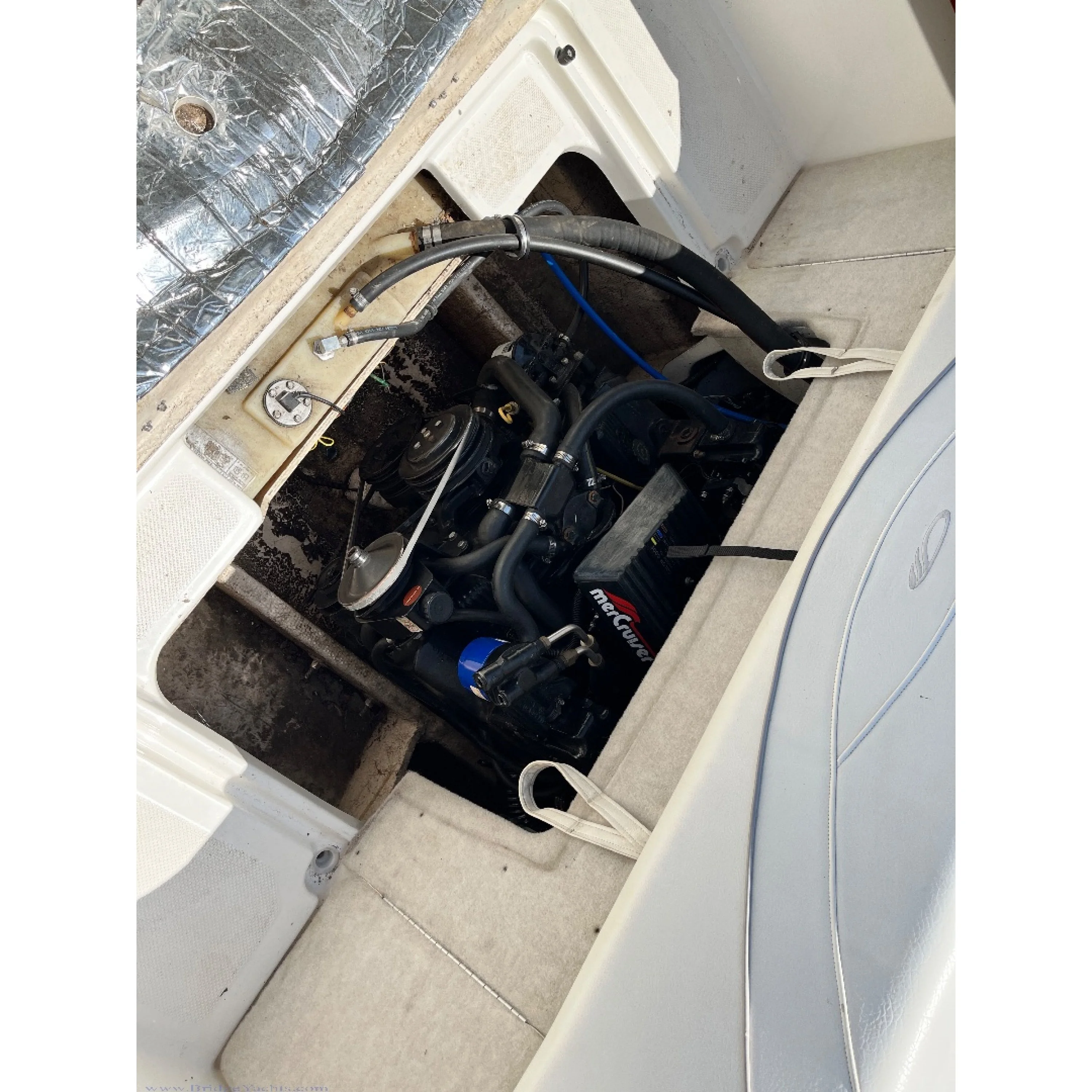 2003 26' 4" MAXUM 2400 SR 2003 26' 4" MAXUM 2400 SR
