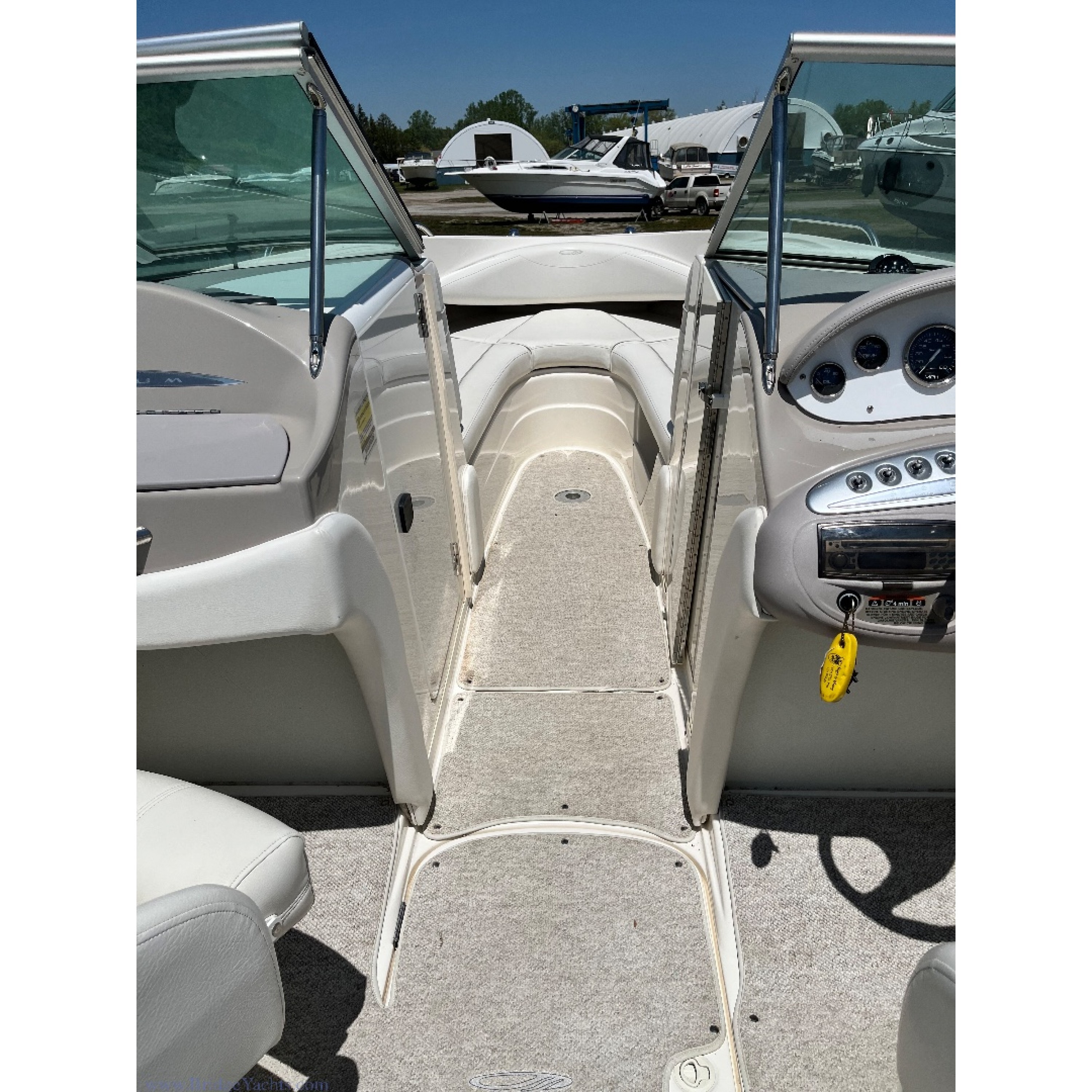 2003 26' 4" MAXUM 2400 SR 2003 26' 4" MAXUM 2400 SR