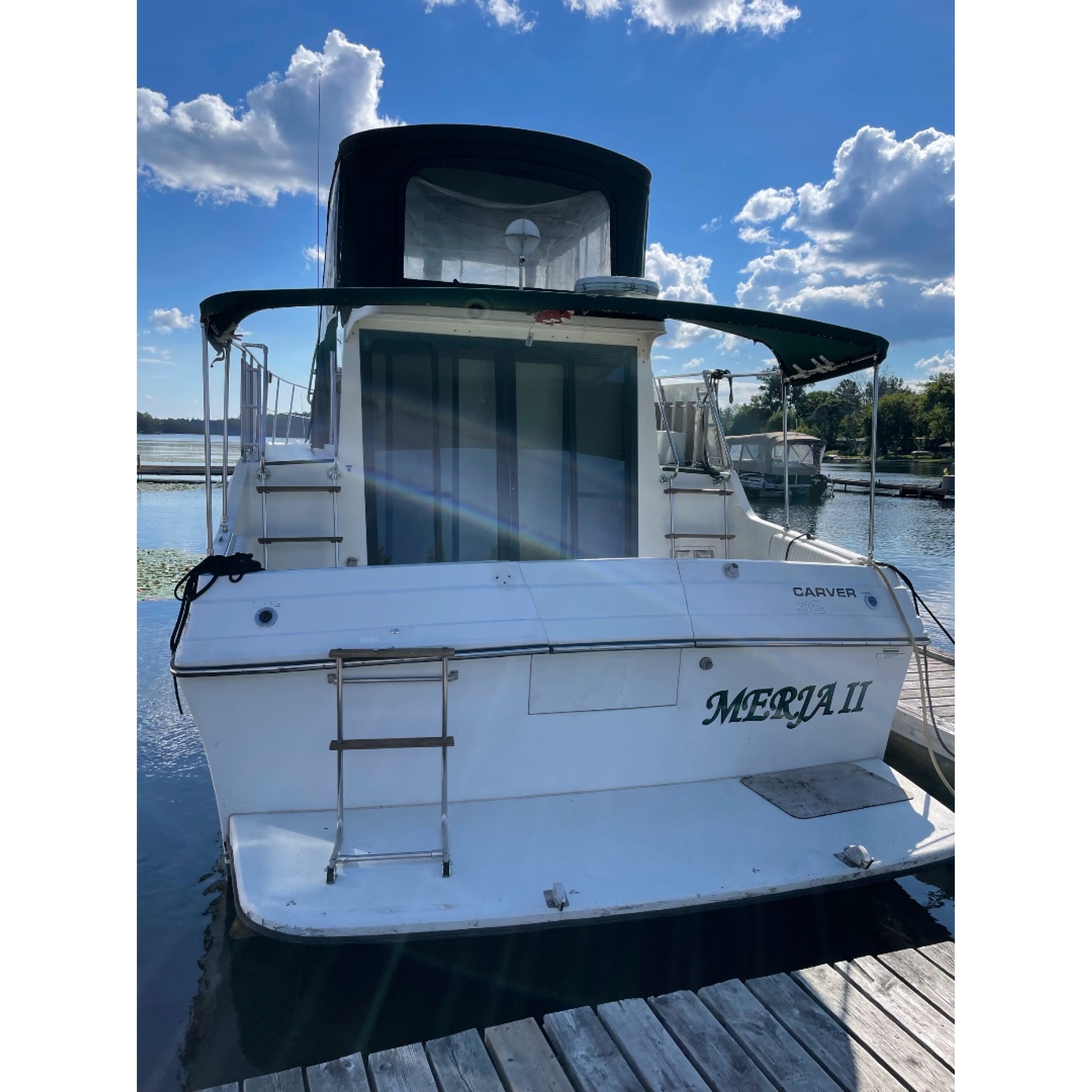 1987 Carver Mariner 3297 – Spacious Liveaboard & Cruiser
