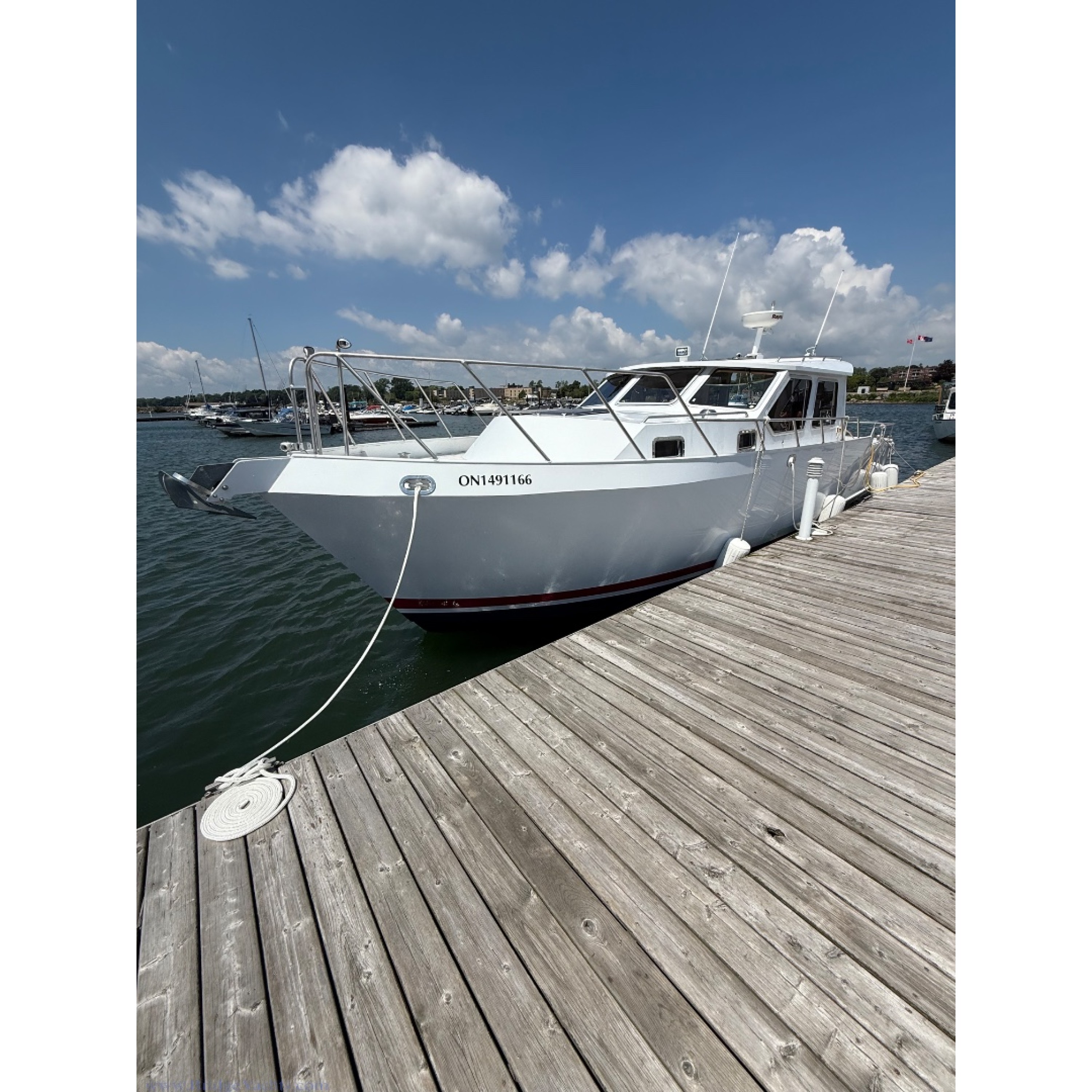 2012 Avia 36 Custom Aluminum Cruiser 2012 Avia 36 Custom Aluminum Cruiser
