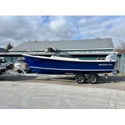 23ft Seabreeze Boat Walk Thru