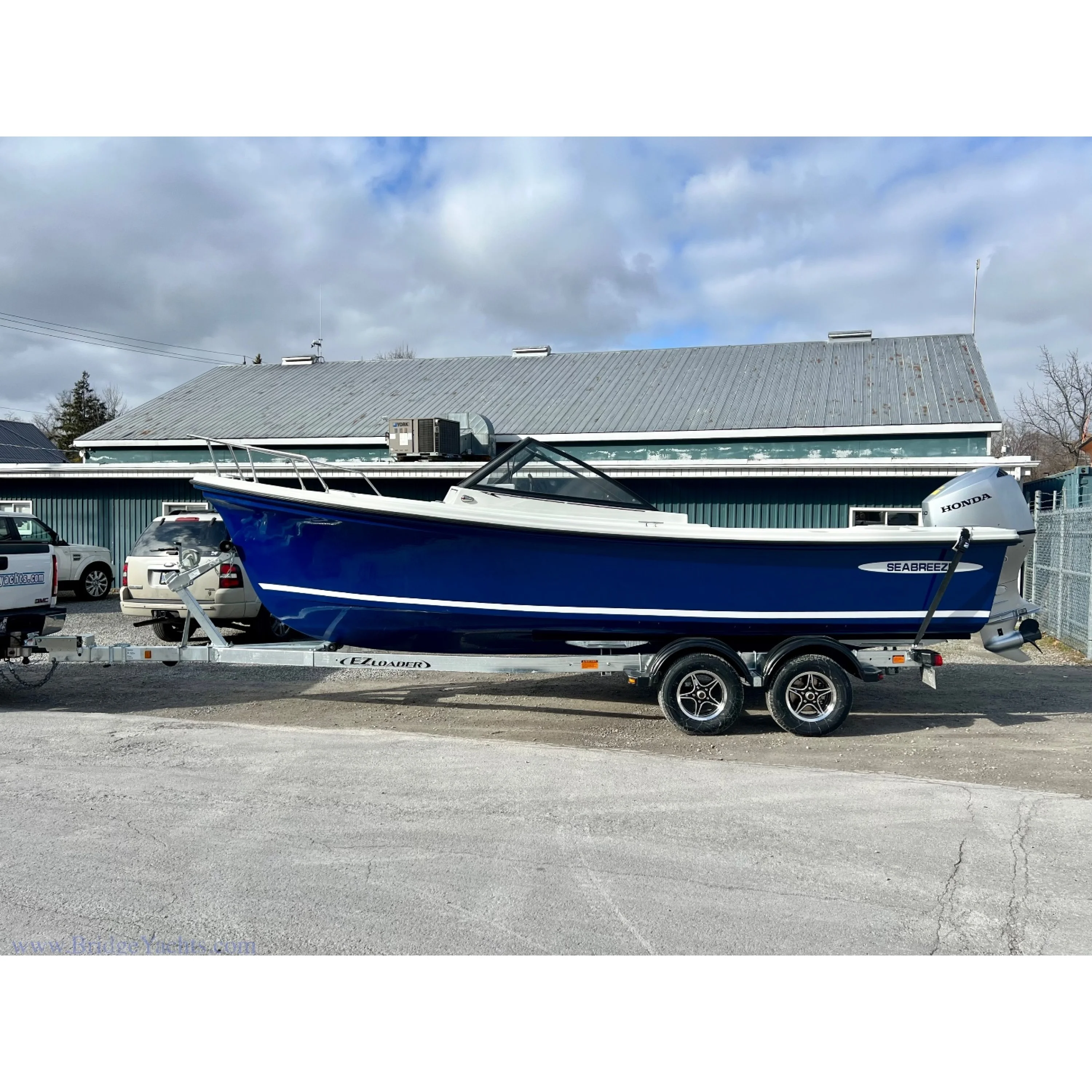 23ft Seabreeze Boat Walk Thru 23ft Seabreeze Boat Walk Thru