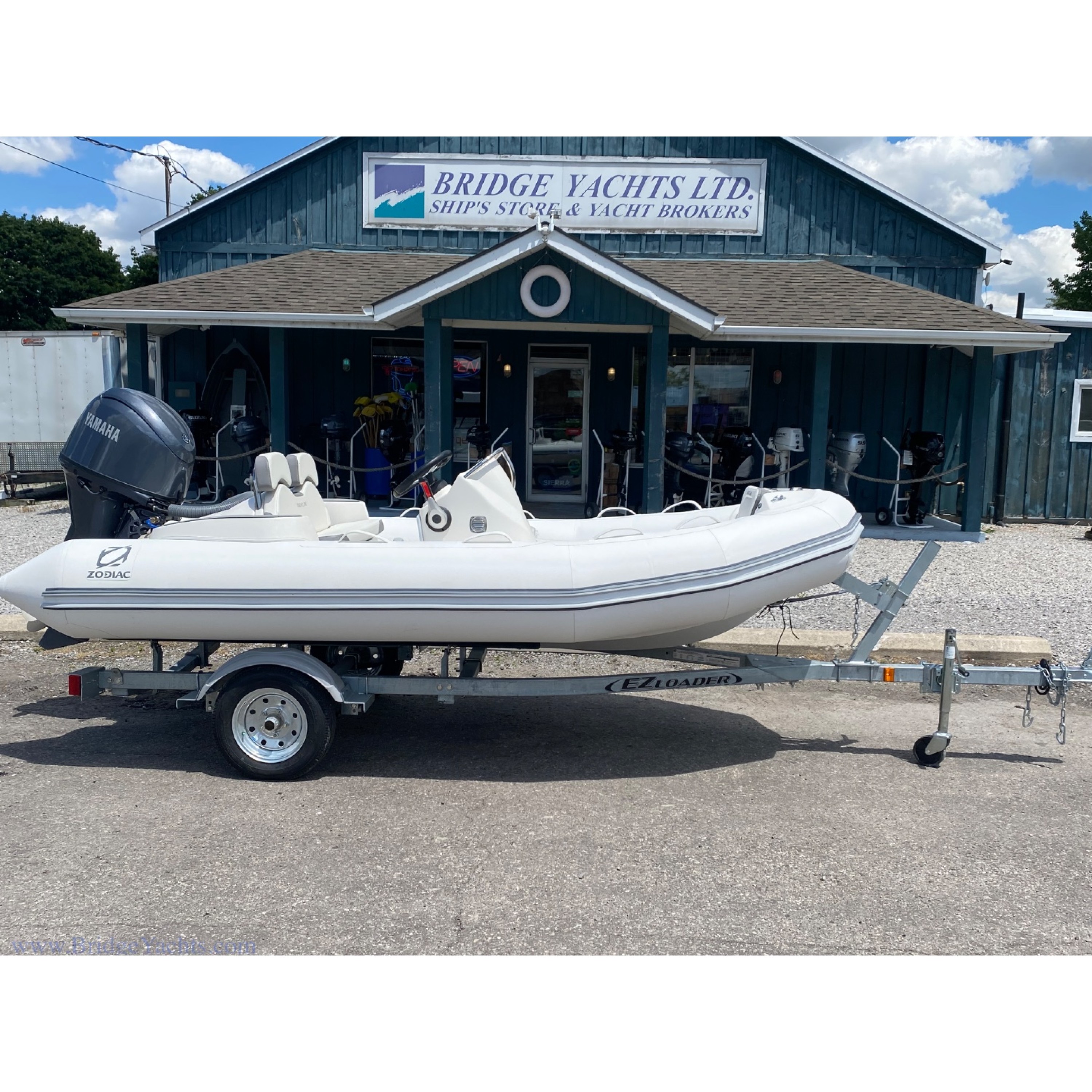 Zodiac Yachtline 400 RIB