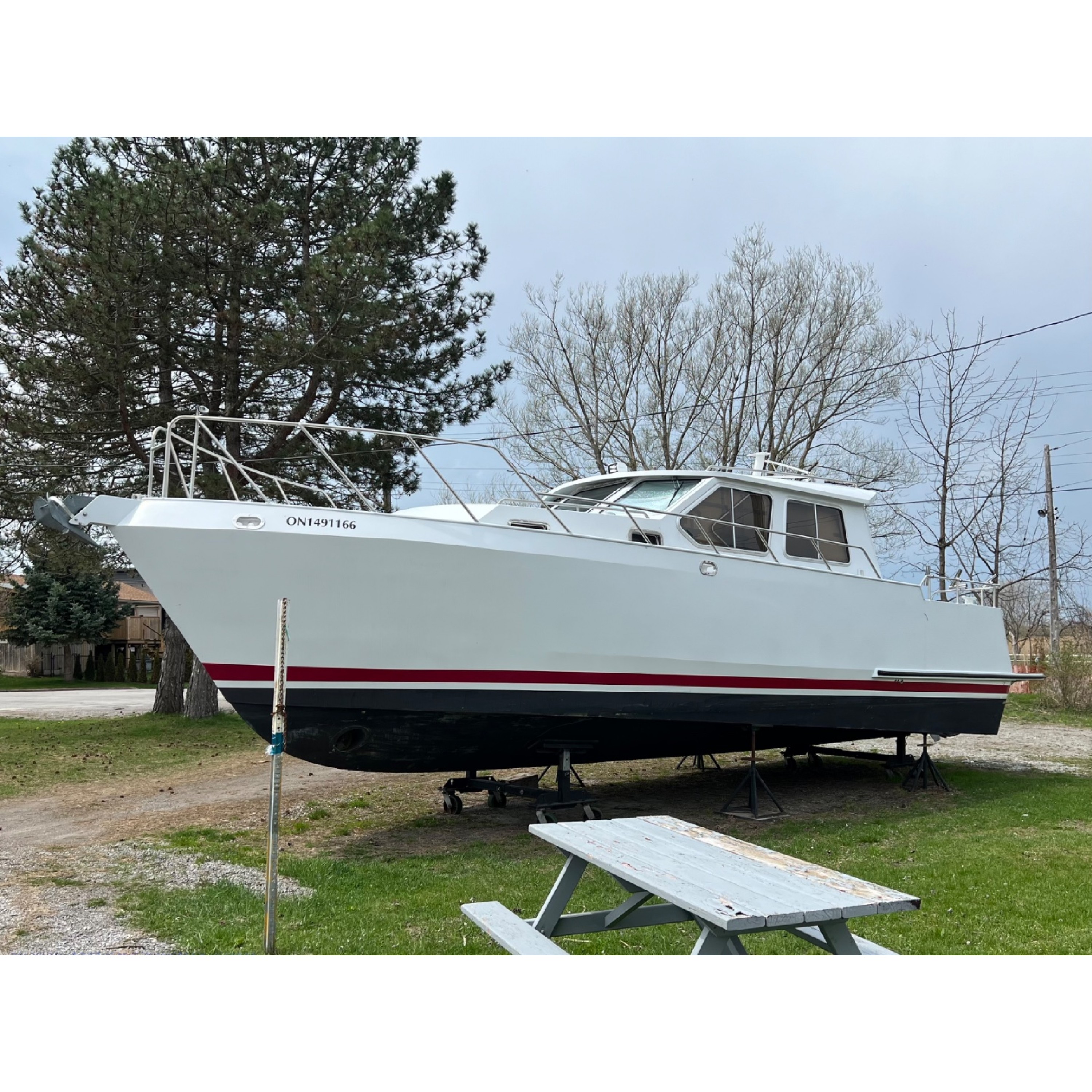 2012 Avia 36 Custom Aluminum Motor Yacht 2012 Avia 36 Custom Aluminum Motor Yacht