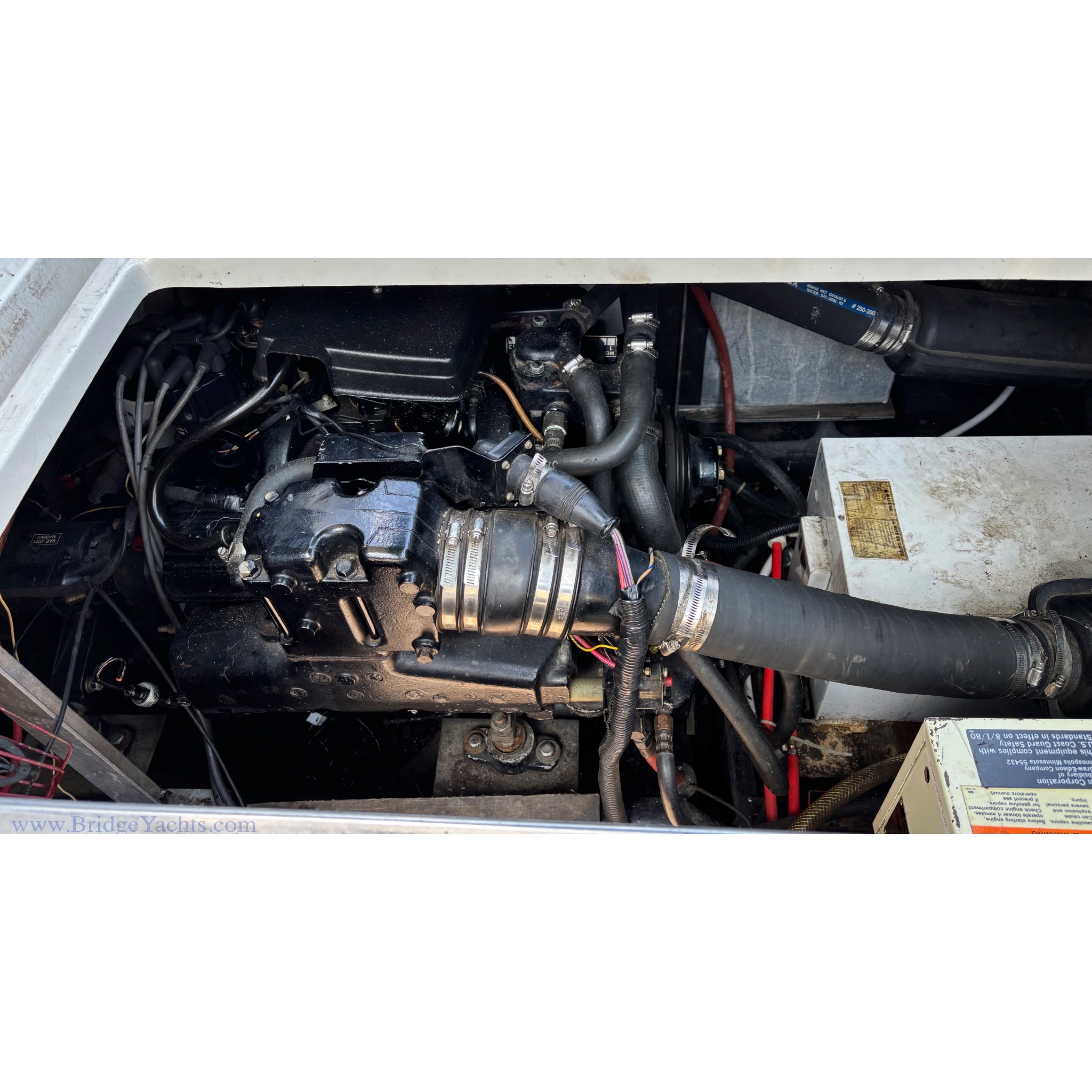 1987 Carver Mariner 3297 – Spacious Liveaboard & Cruiser