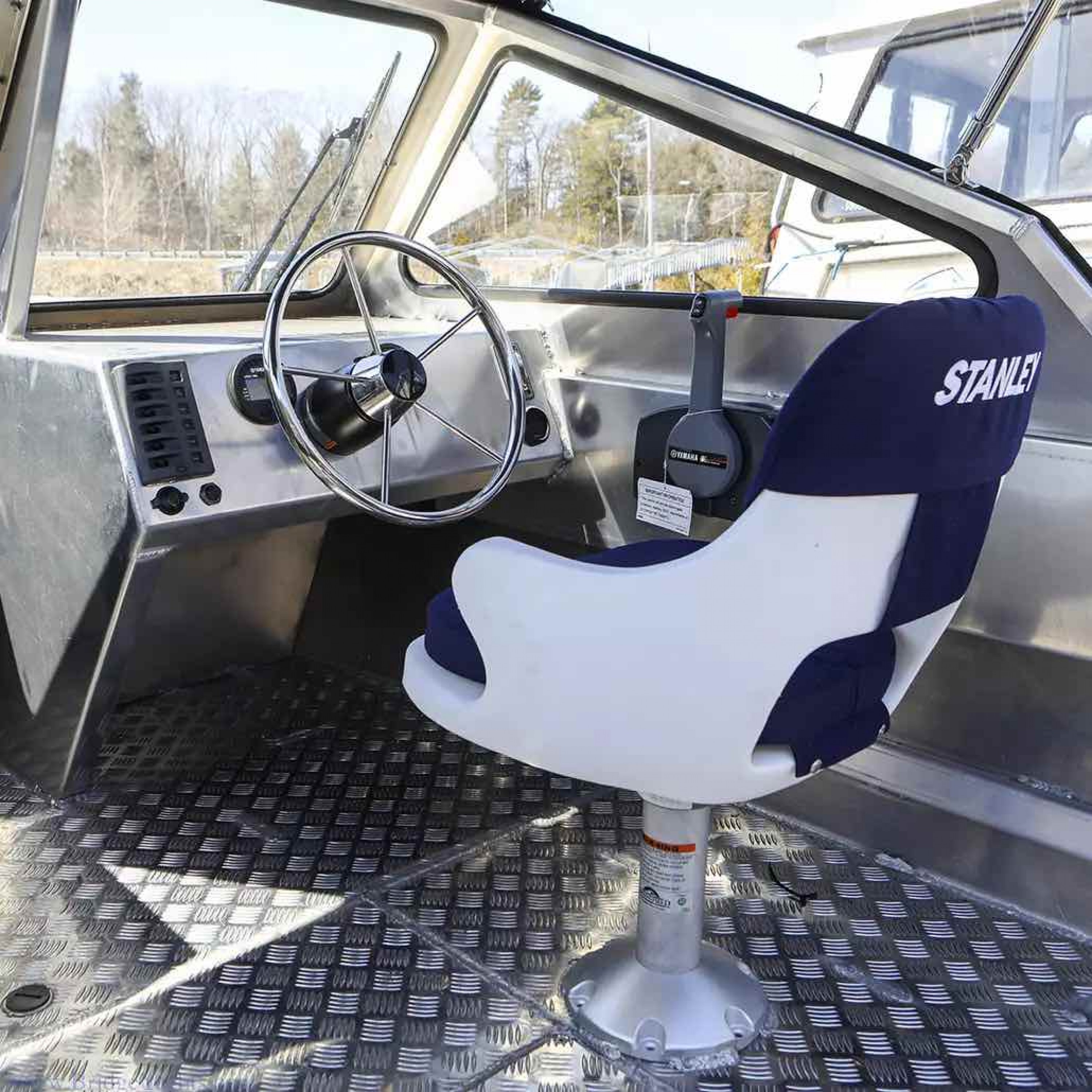 Stanley Islander 21 Dual Console - Yamaha Stanley Islander 21 Dual Console - Yamaha