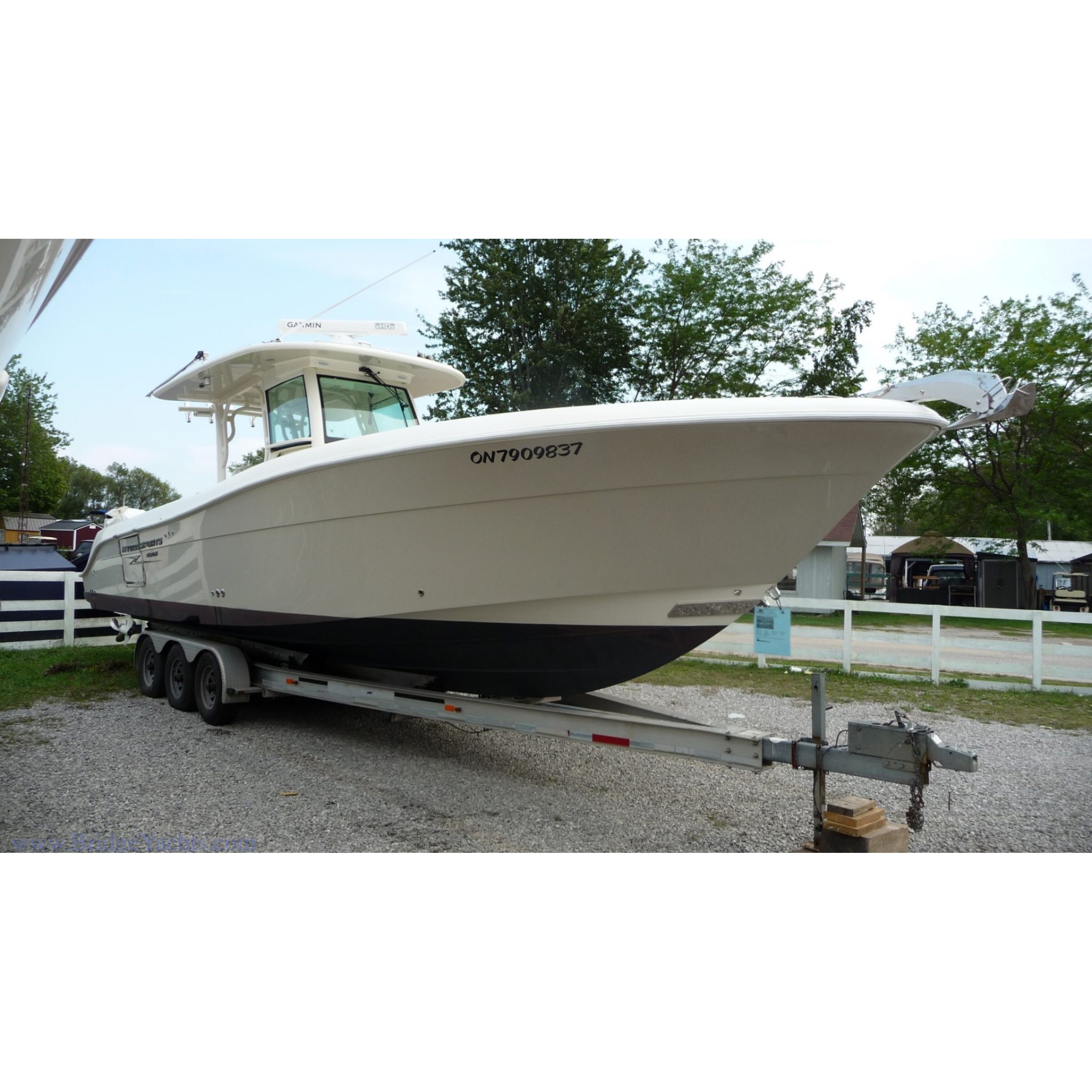 2017 34' 5" HYDRA-SPORTS 3400 CC Center Console Boat Hydra