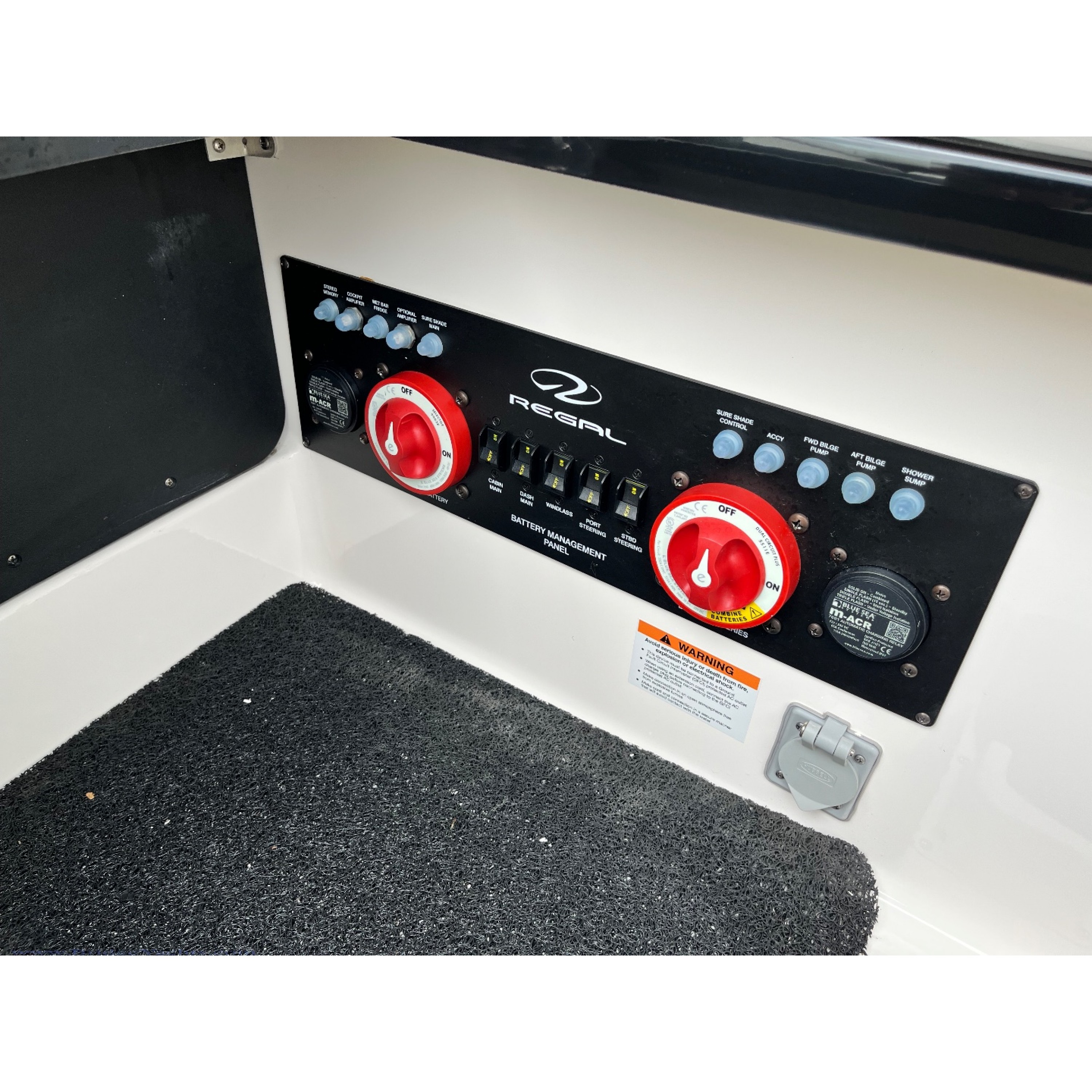 2020 29' 2" REGAL 290 OBX Bow Rider 2020 29' 2" REGAL 290 OBX Bow Rider