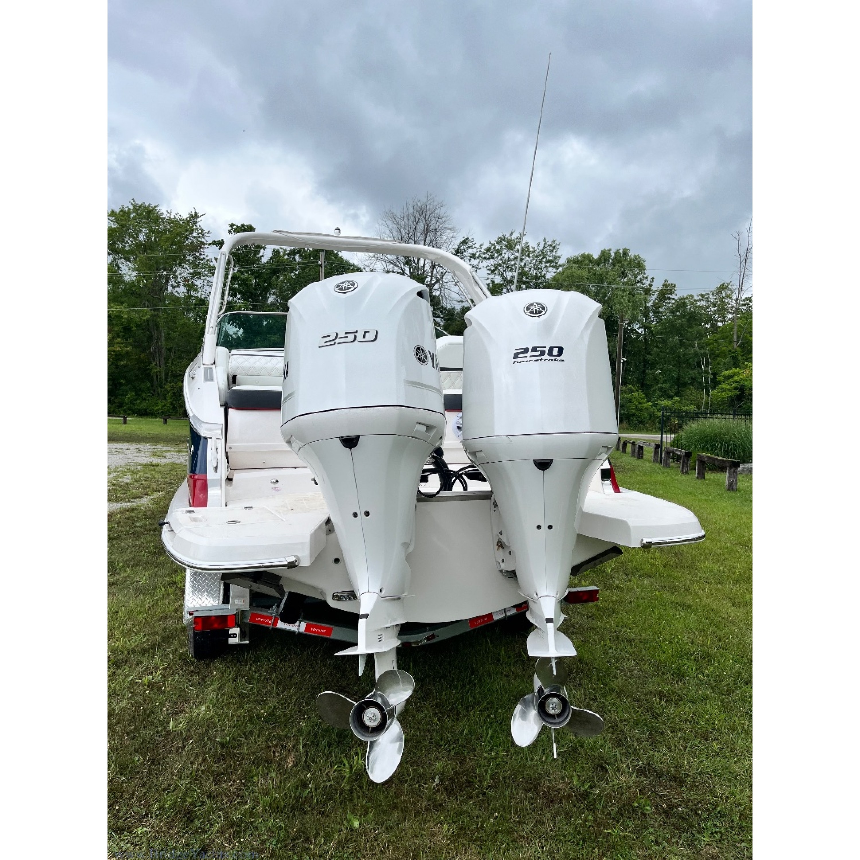 2020 29' 2" REGAL 290 OBX Bow Rider 2020 29' 2" REGAL 290 OBX Bow Rider