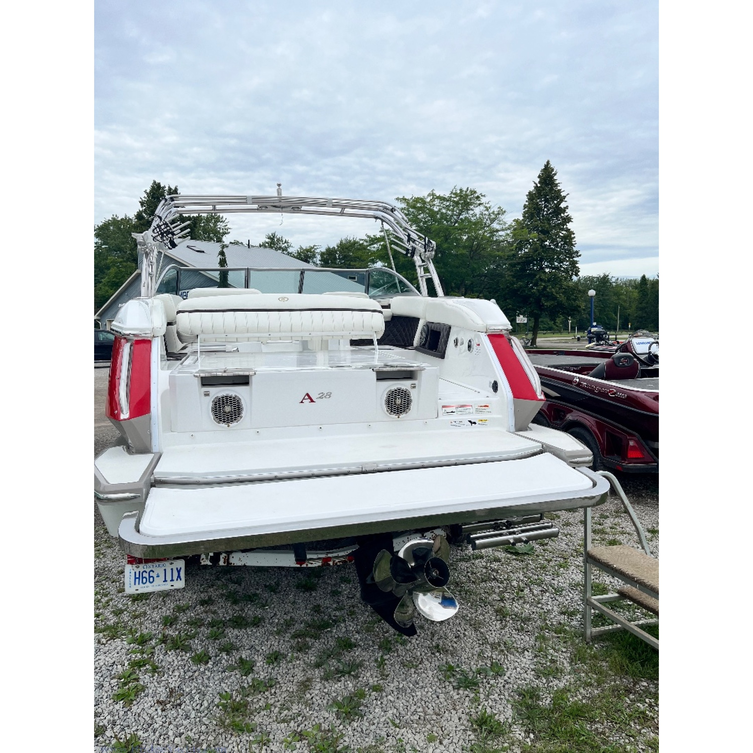 2013 28' 6" COBALT A28 Bow Rider