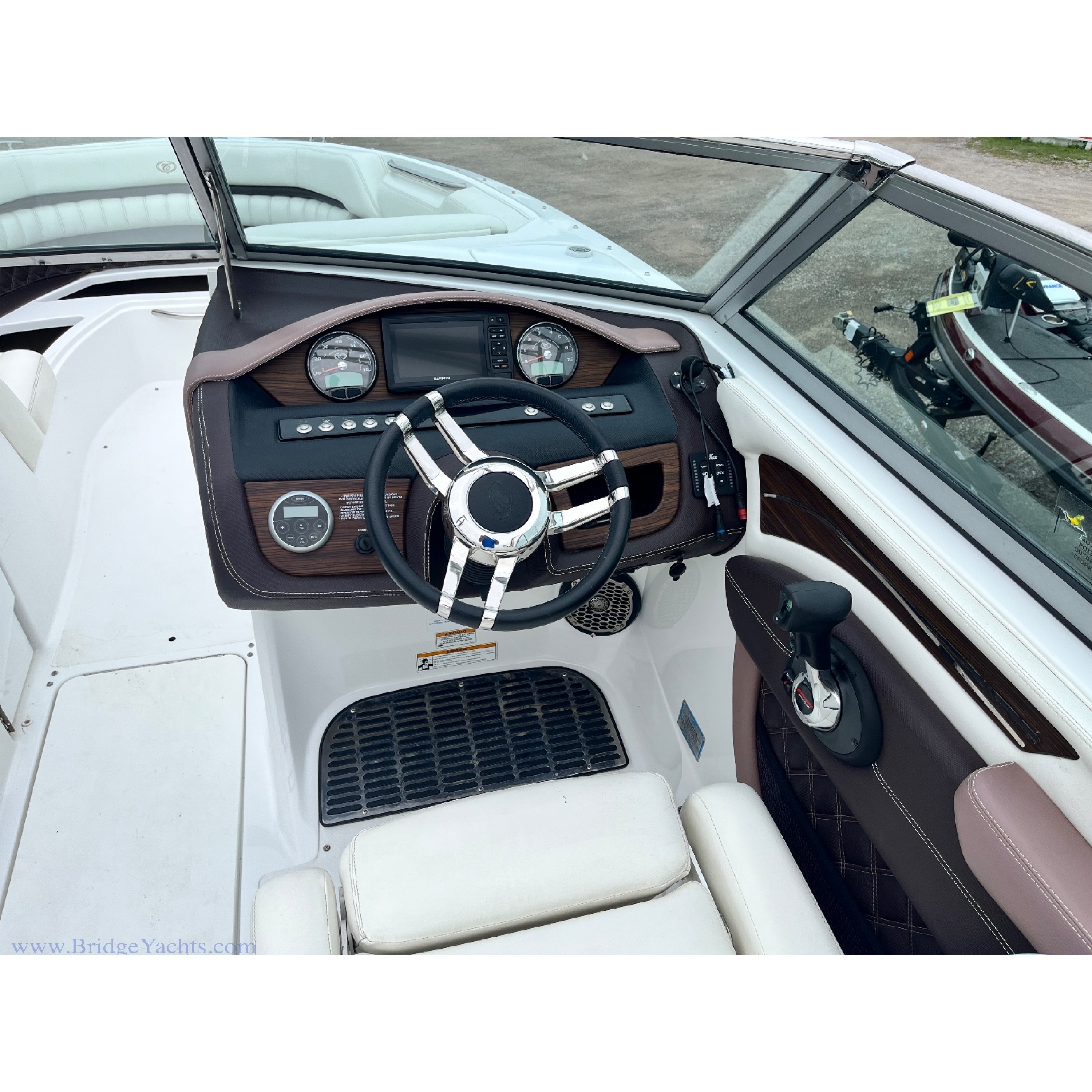 2013 28' 6" COBALT A28 Bow Rider 2013 28' 6" COBALT A28 Bow Rider
