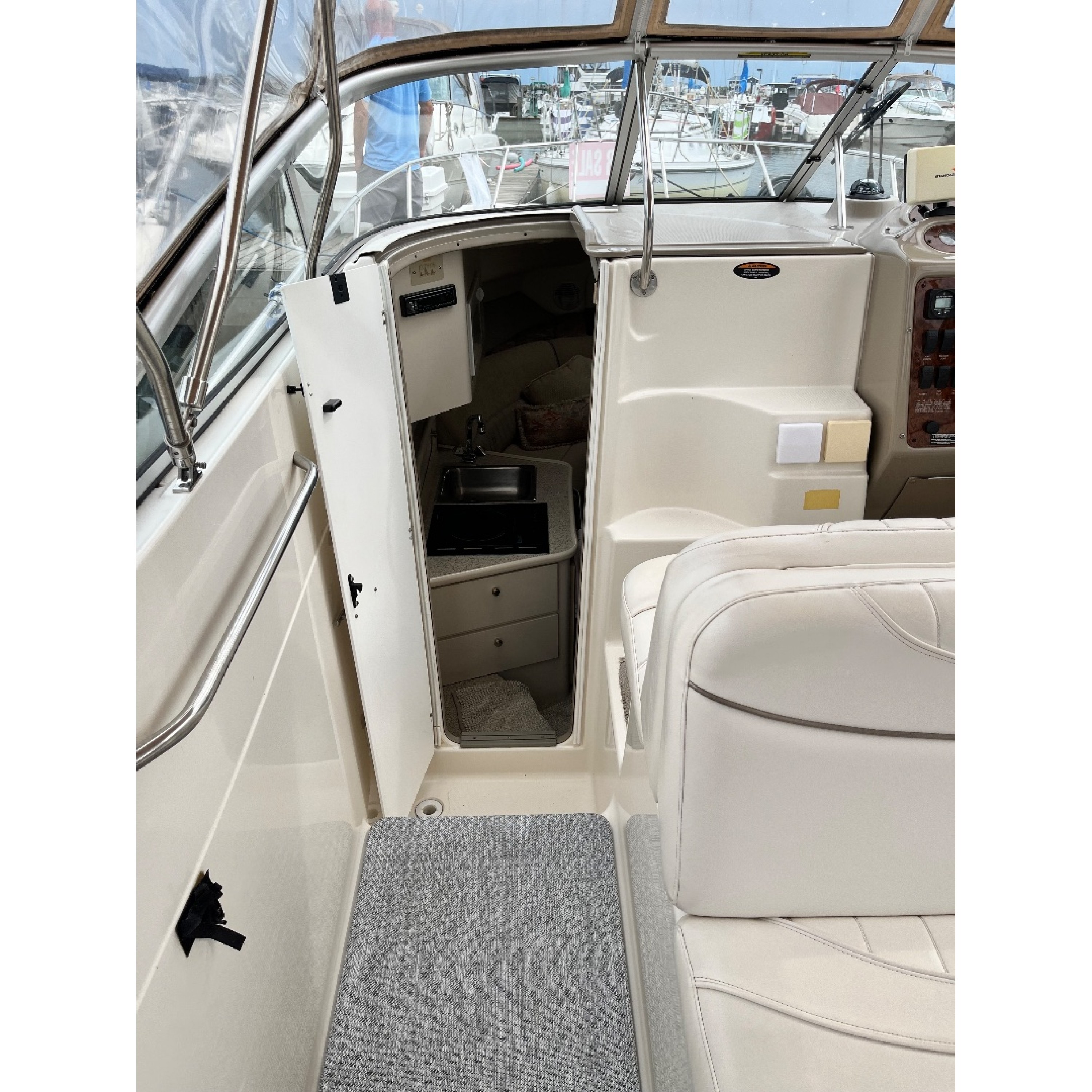 2000 24' MAXUM 2400 SCR Magic Moments 2000 24' MAXUM 2400 SCR Magic Moments