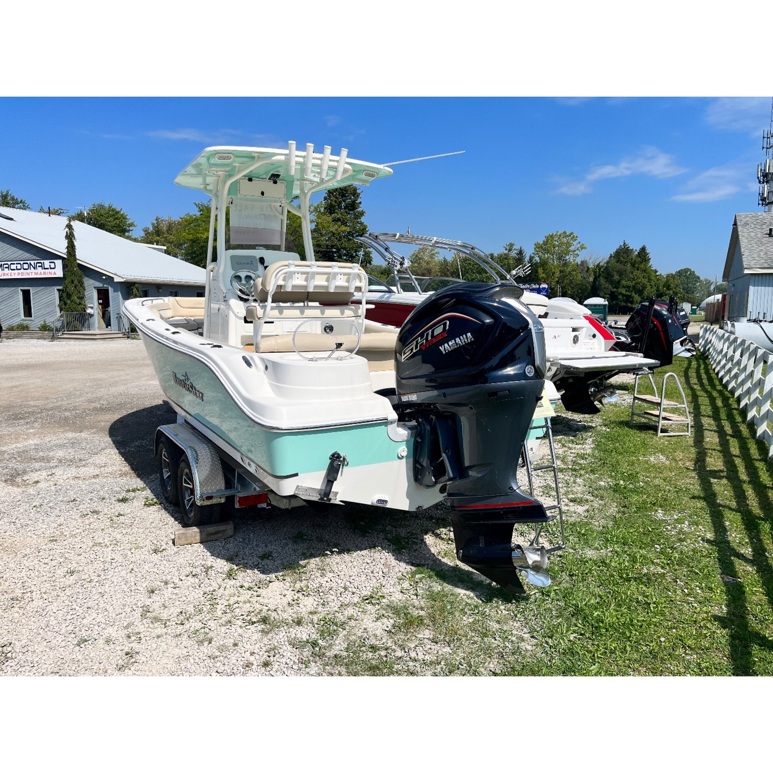 2022 23' NAUTIC STAR 2302 Legacy Center Console 2022 23' NAUTIC STAR 2302 Legacy Center Console