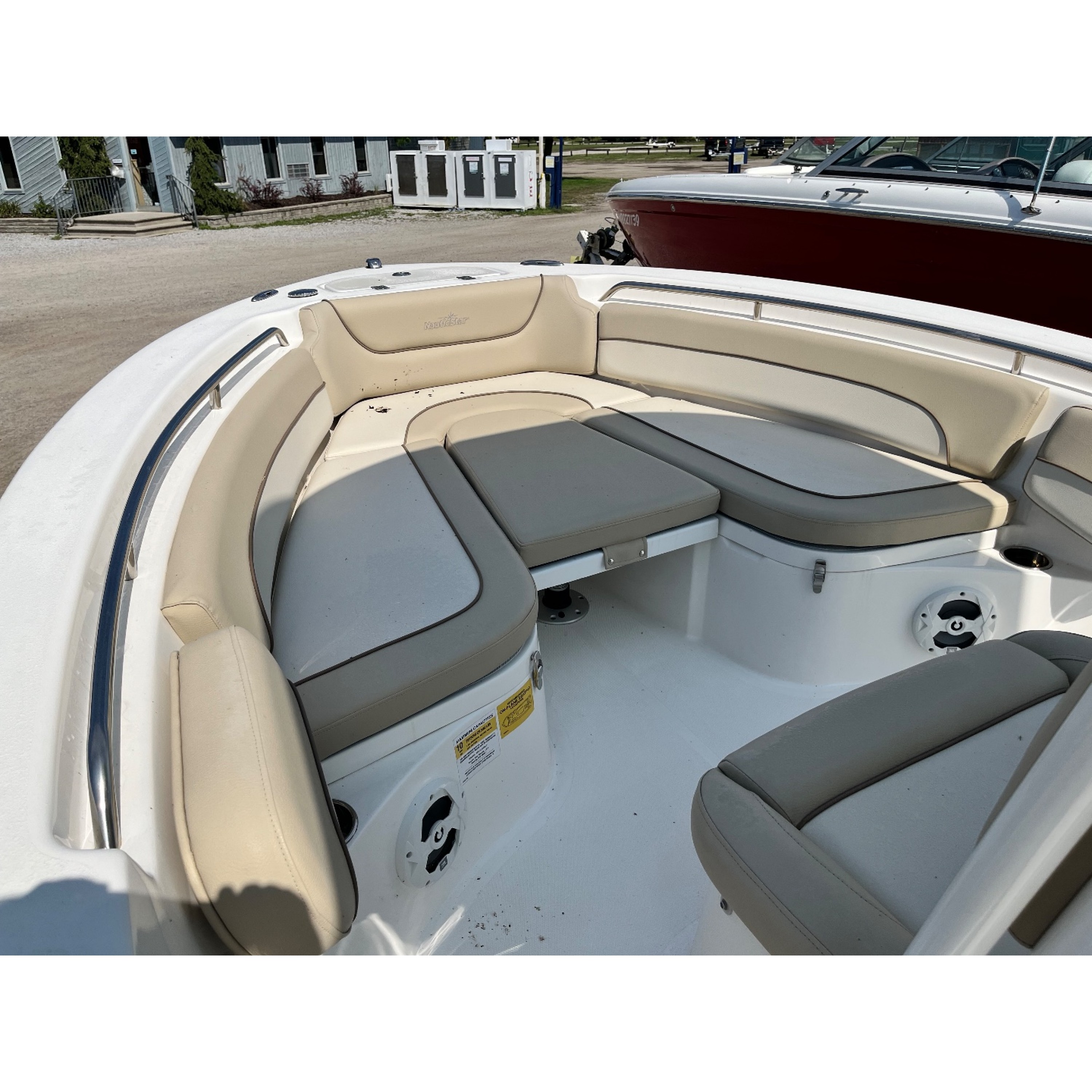 2022 23' NAUTIC STAR 2302 Legacy Center Console