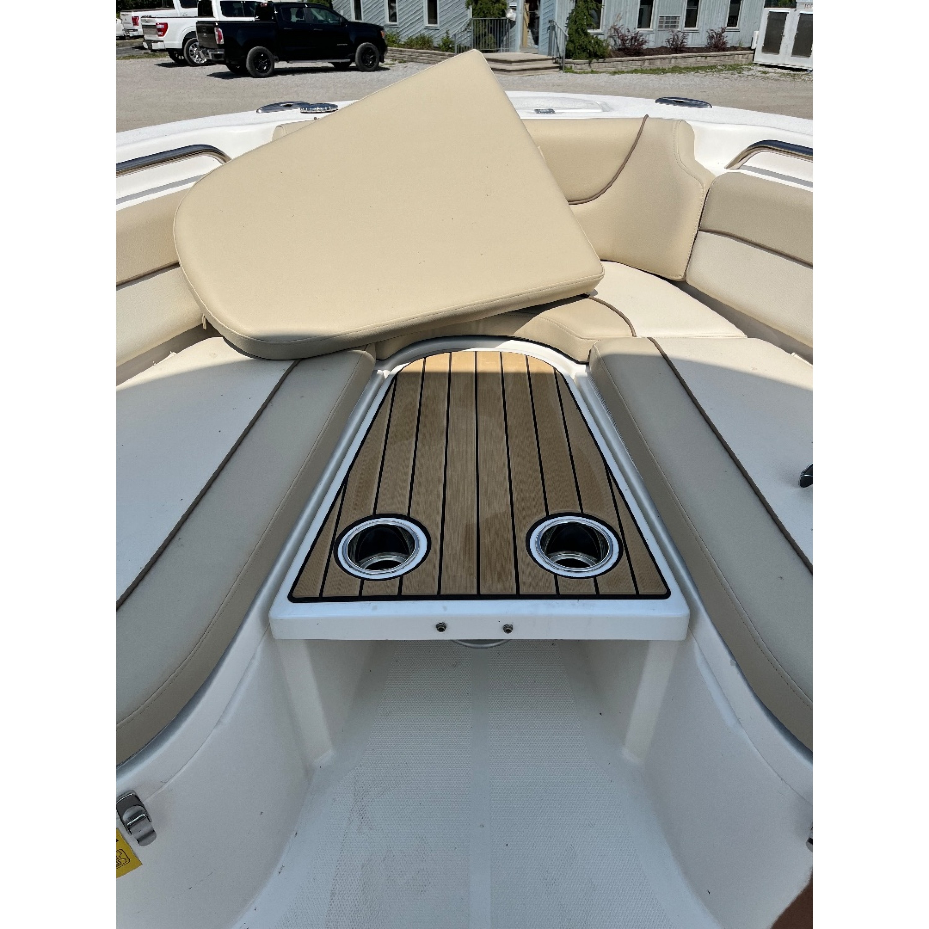 2022 23' NAUTIC STAR 2302 Legacy Center Console