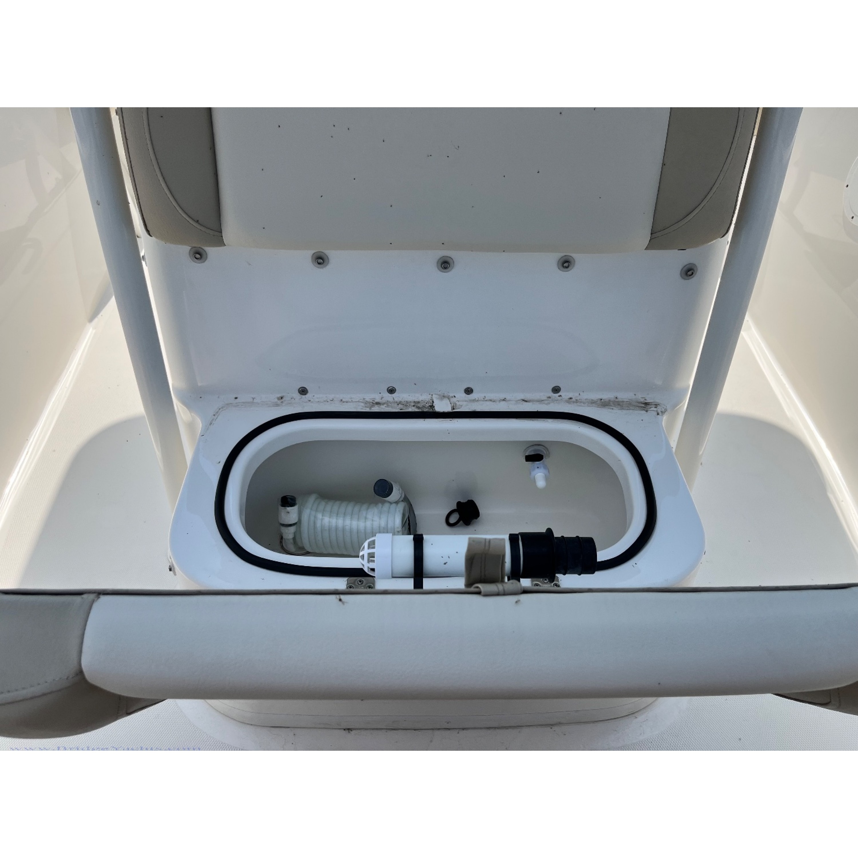 2022 23' NAUTIC STAR 2302 Legacy Center Console 2022 23' NAUTIC STAR 2302 Legacy Center Console