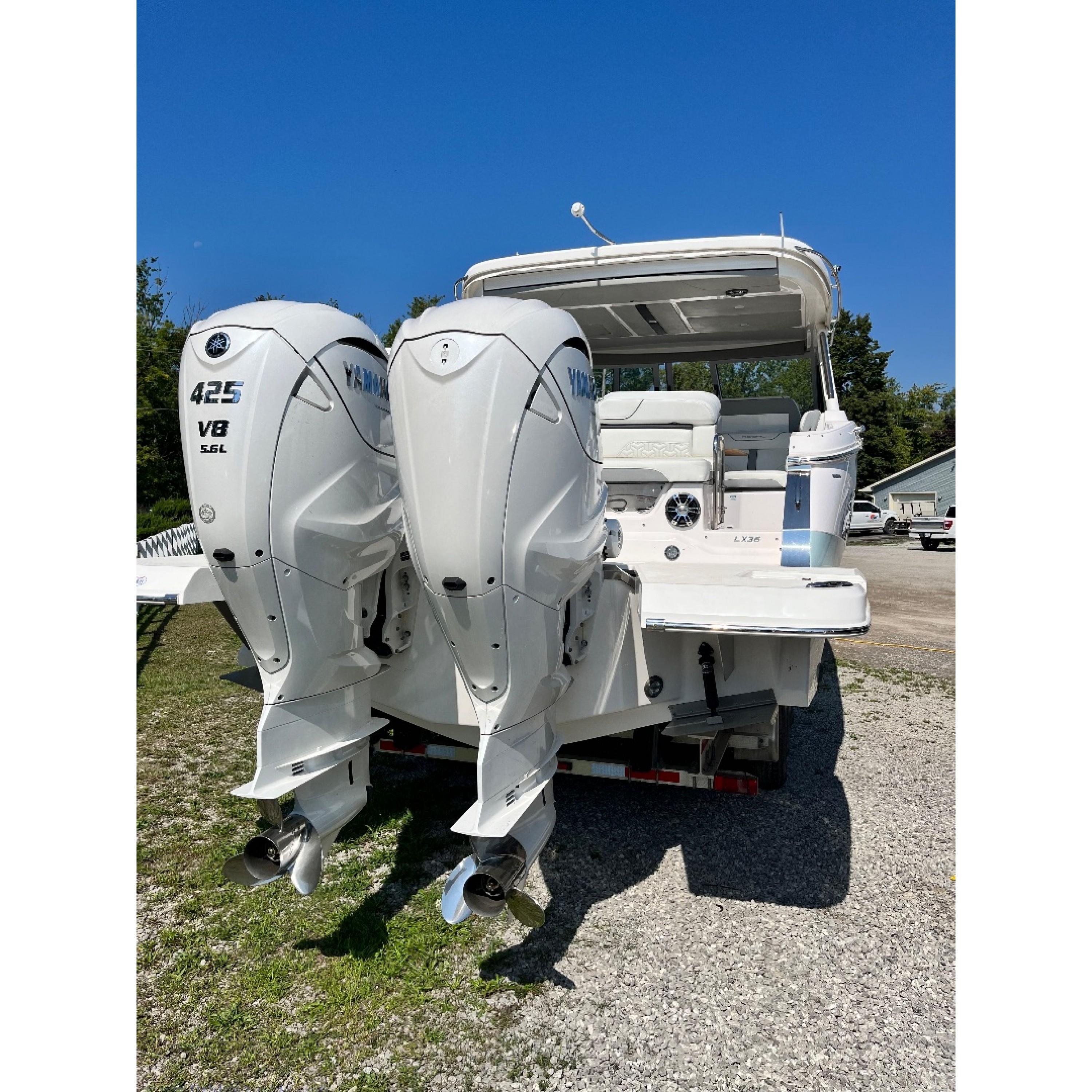 37' 4" REGAL 36 LS Bow Rider Boat Regal 36 LS 37' 4" REGAL 36 LS Bow Rider Boat Regal 36 LS