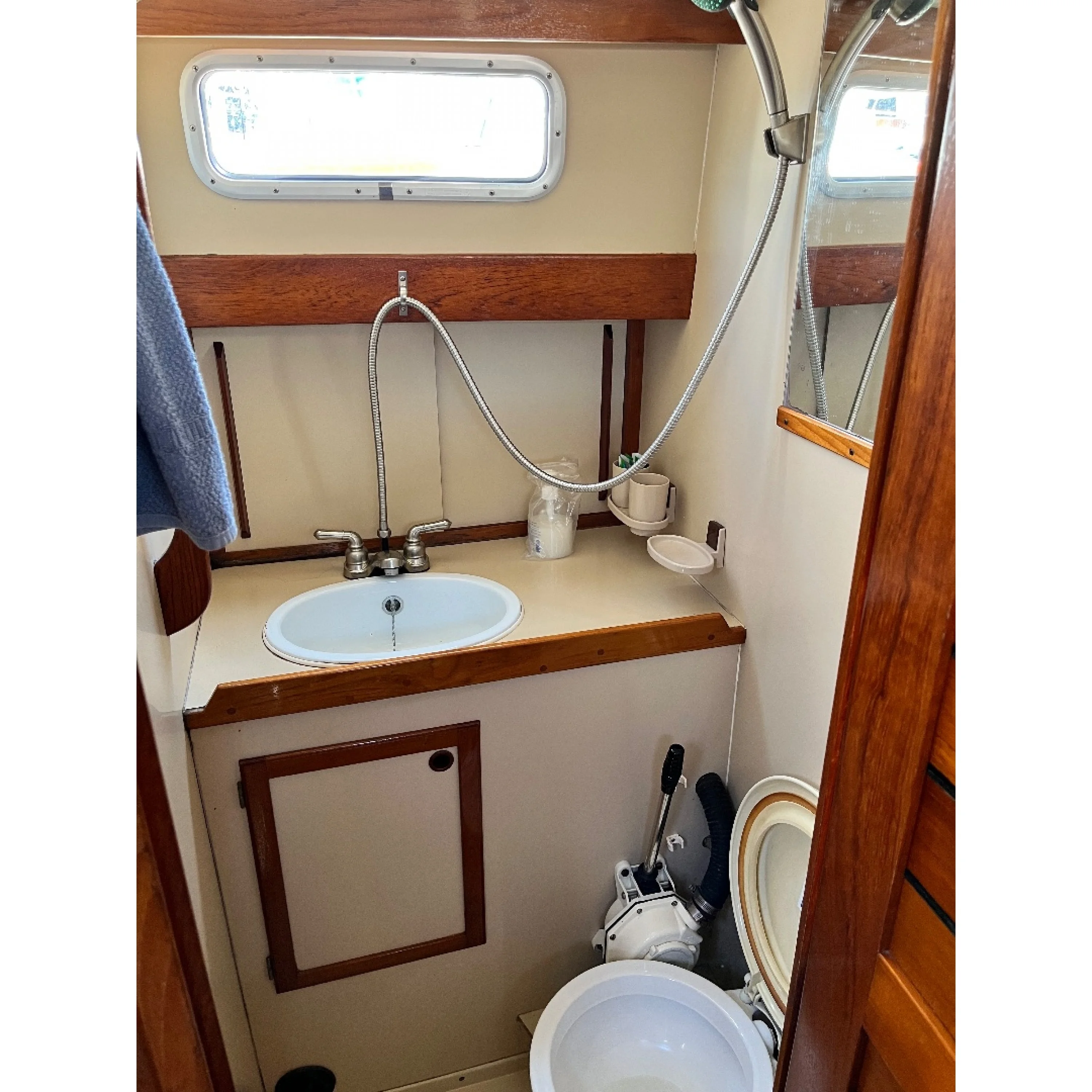 1986 36' NAUTICAT 36 Motorsailor Pampero 1986 36' NAUTICAT 36 Motorsailor Pampero