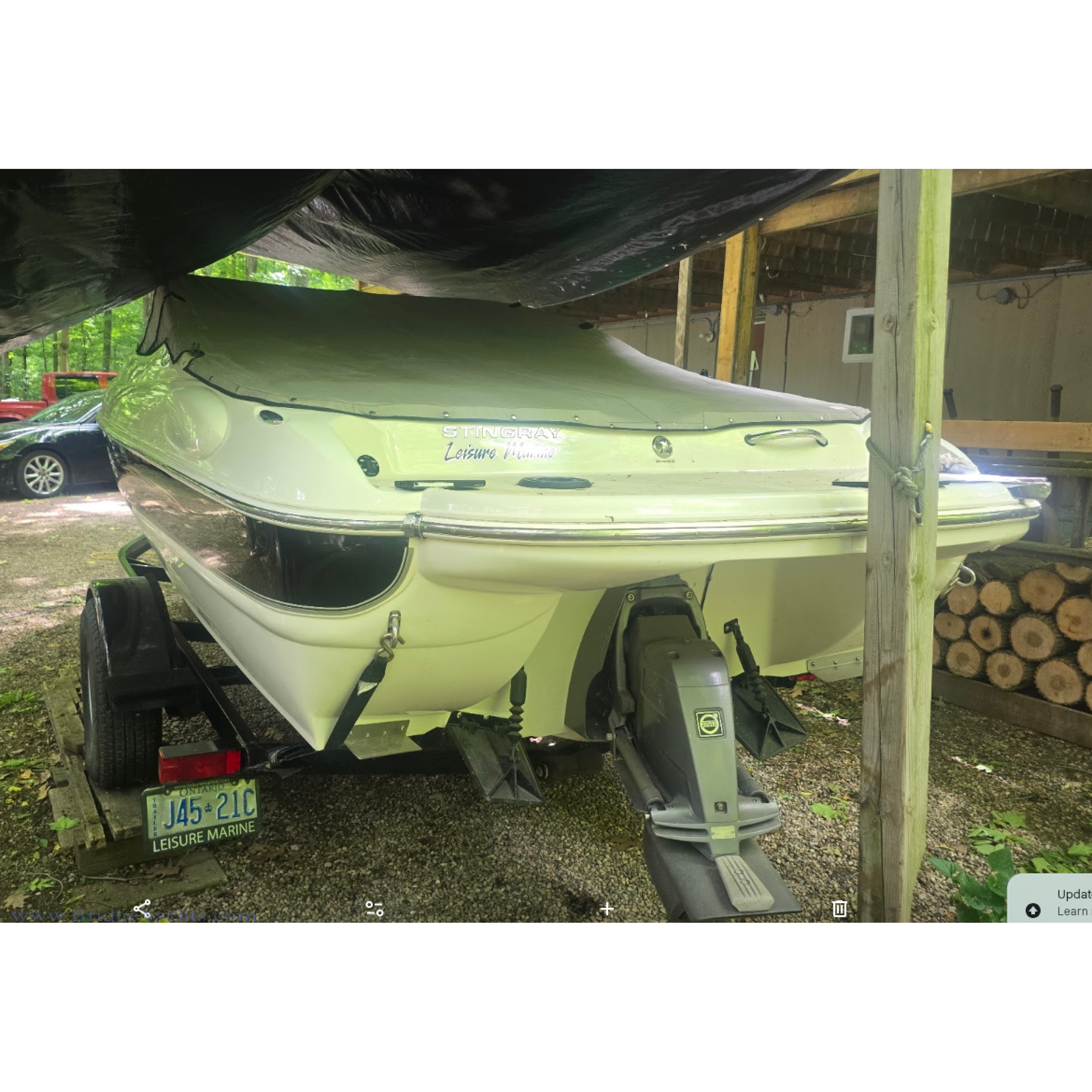 2009 Stingray 205CS Cuddy Cabin