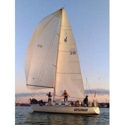 1988 J Boats J/35 Sailboat