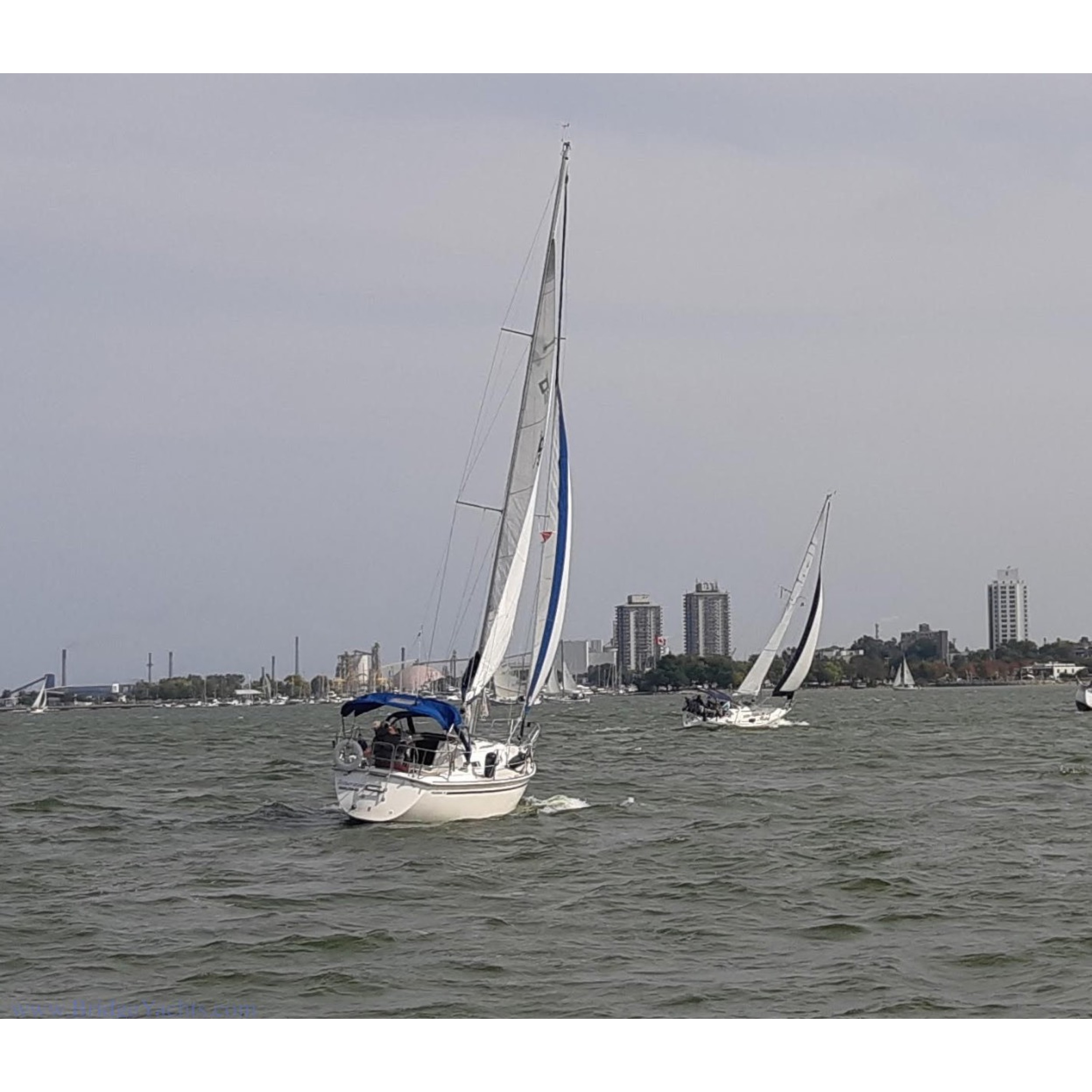 Pearson 31-2 Wing Keel Sailboat