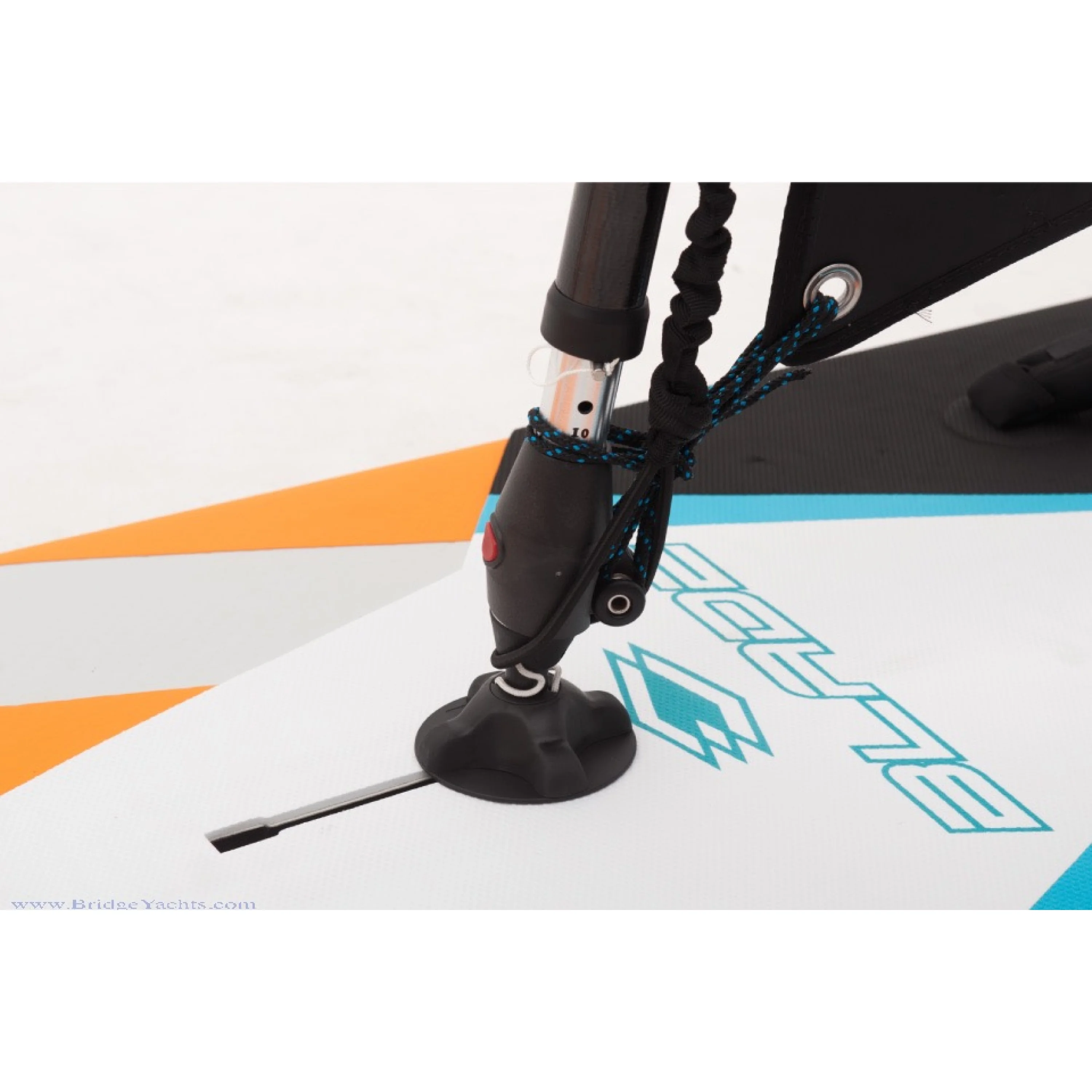 AQUA MARINA BLADE 10' 10" PADDLEBOARD & WIND SURFER