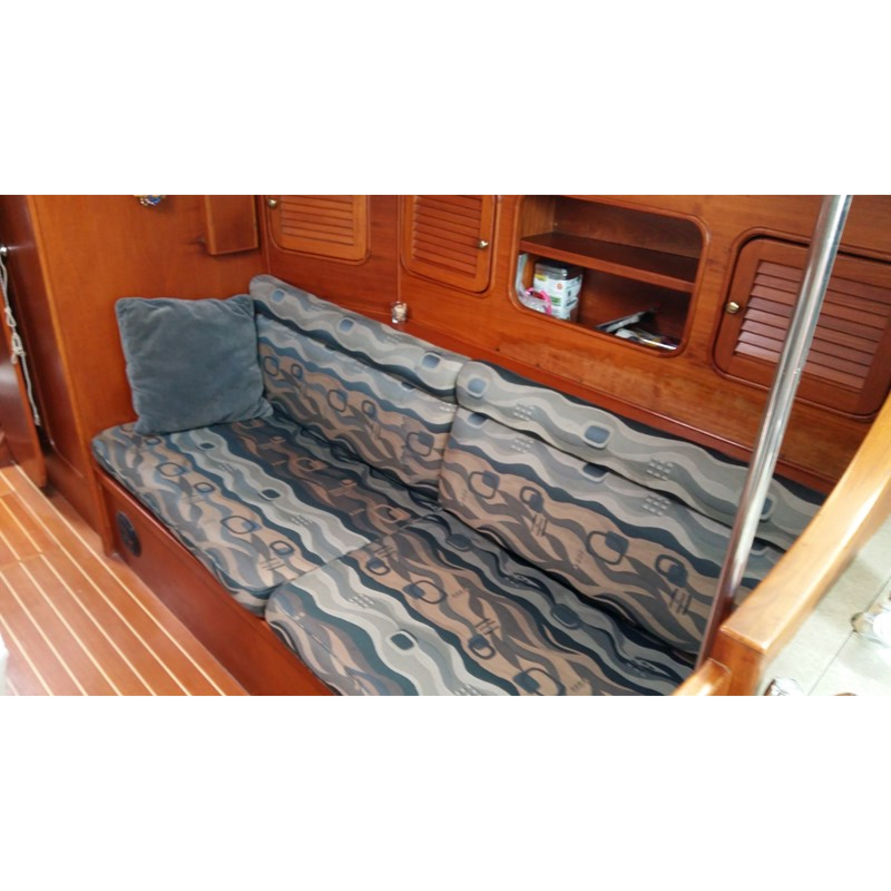 1986 38' Cruising/Racing Sailboat- Taylor 38 1986 38' Cruising/Racing Sailboat- Taylor 38