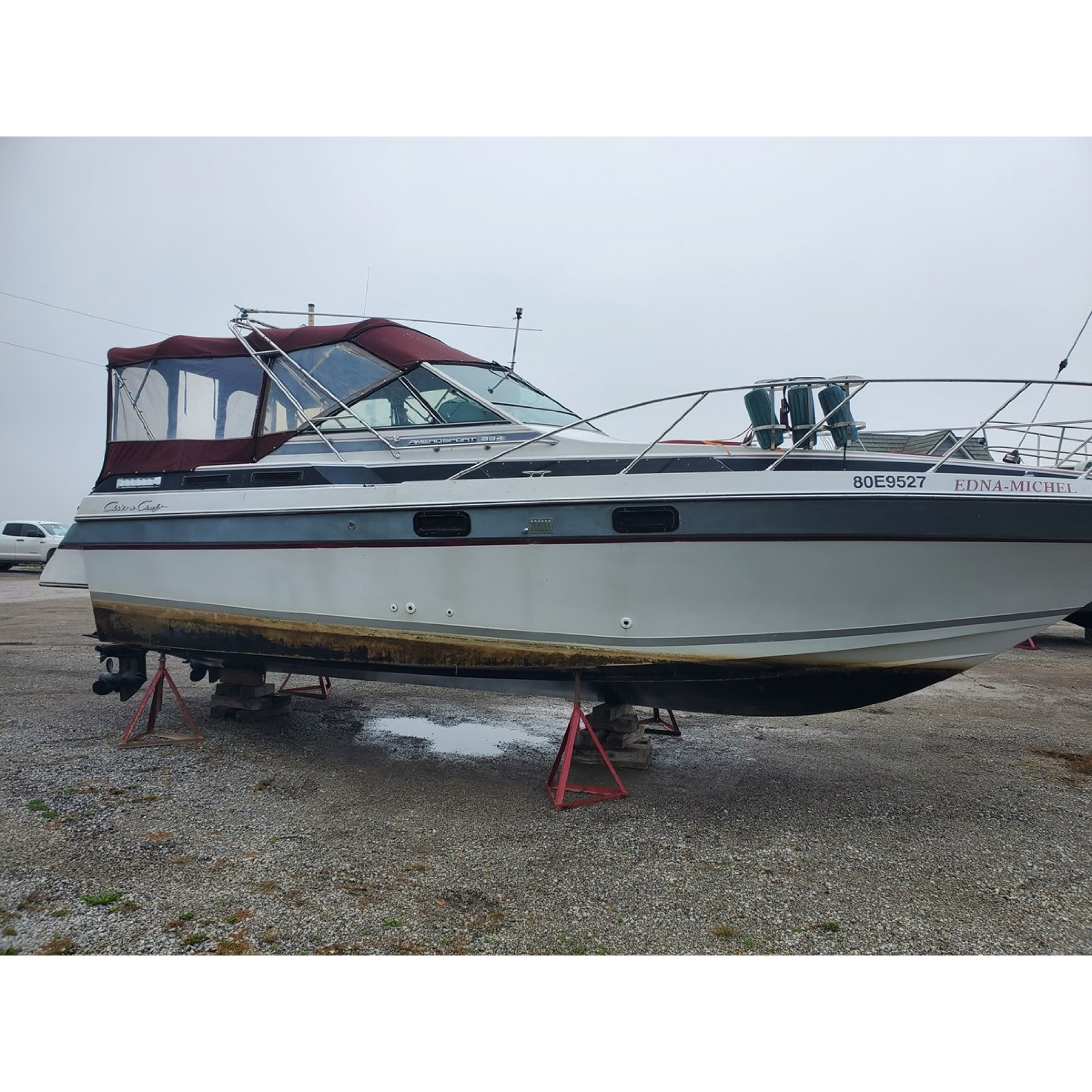 1988 31' 4" CHRIS-CRAFT Motor Yacht 1988 31' 4" CHRIS-CRAFT Motor Yacht