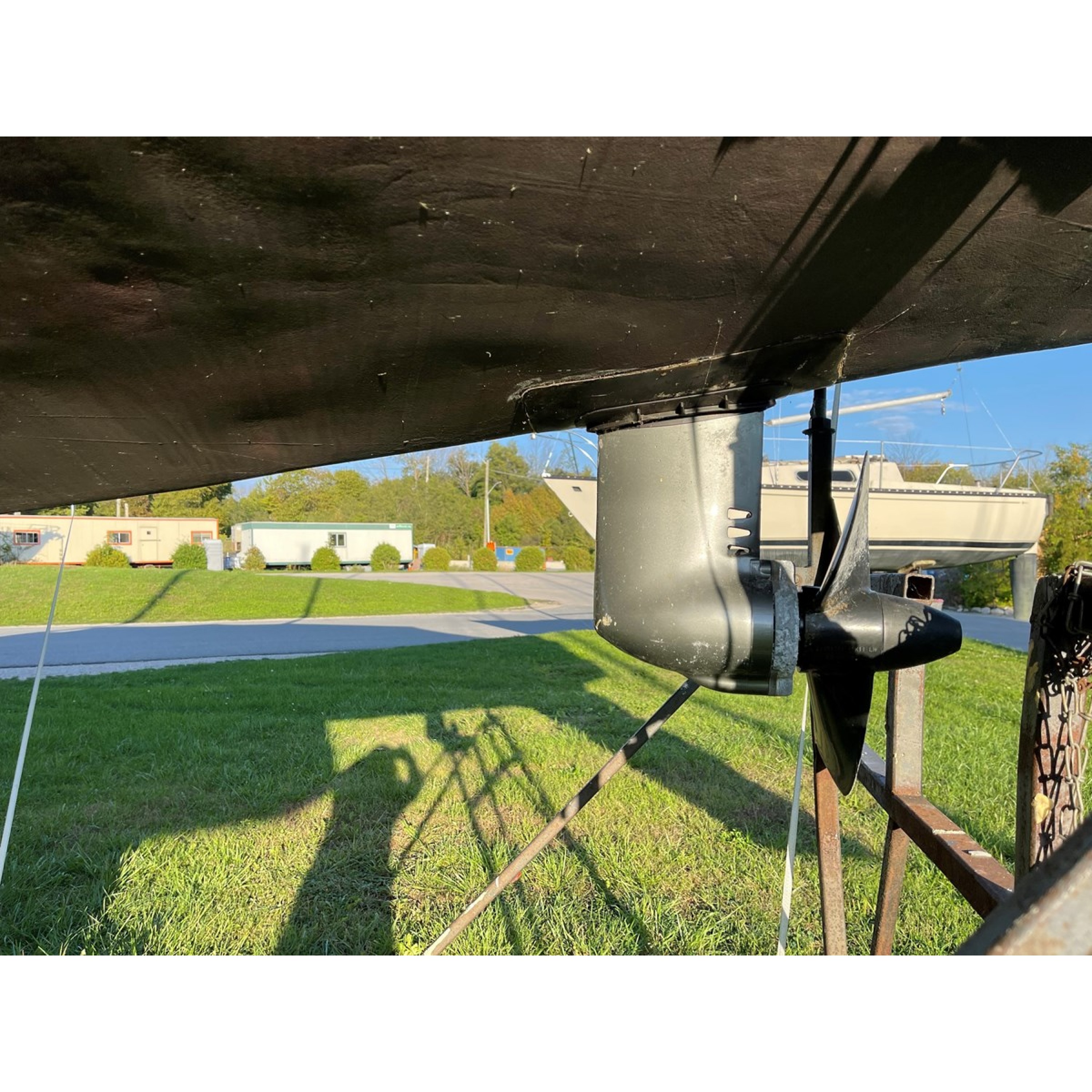 1981 31' 6" HUGHES Cruising Sailboat 1981 31' 6" HUGHES Cruising Sailboat