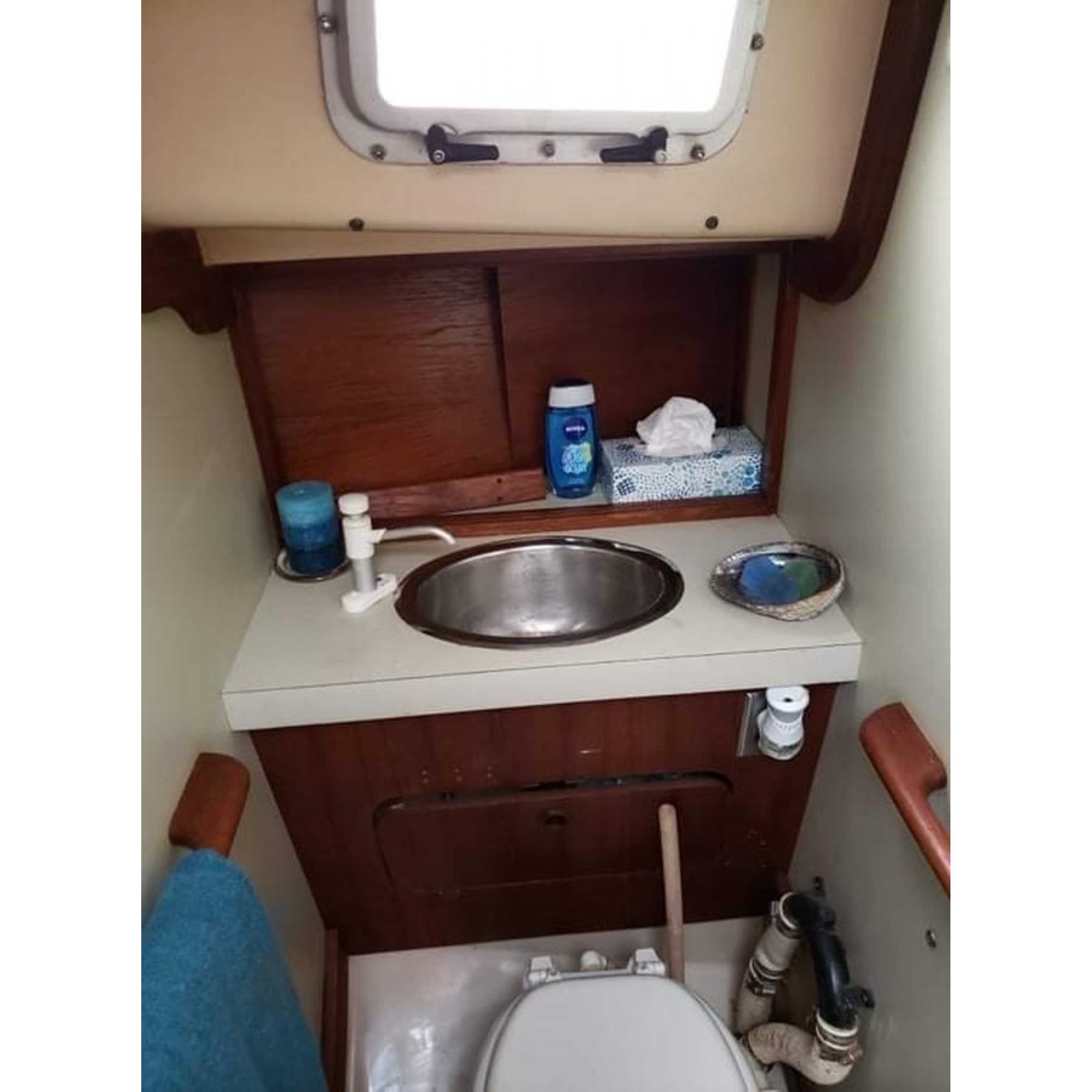 1988 32' BAYFIELD YACHTS Cruising Sailboat 32 1988 32' BAYFIELD YACHTS Cruising Sailboat 32