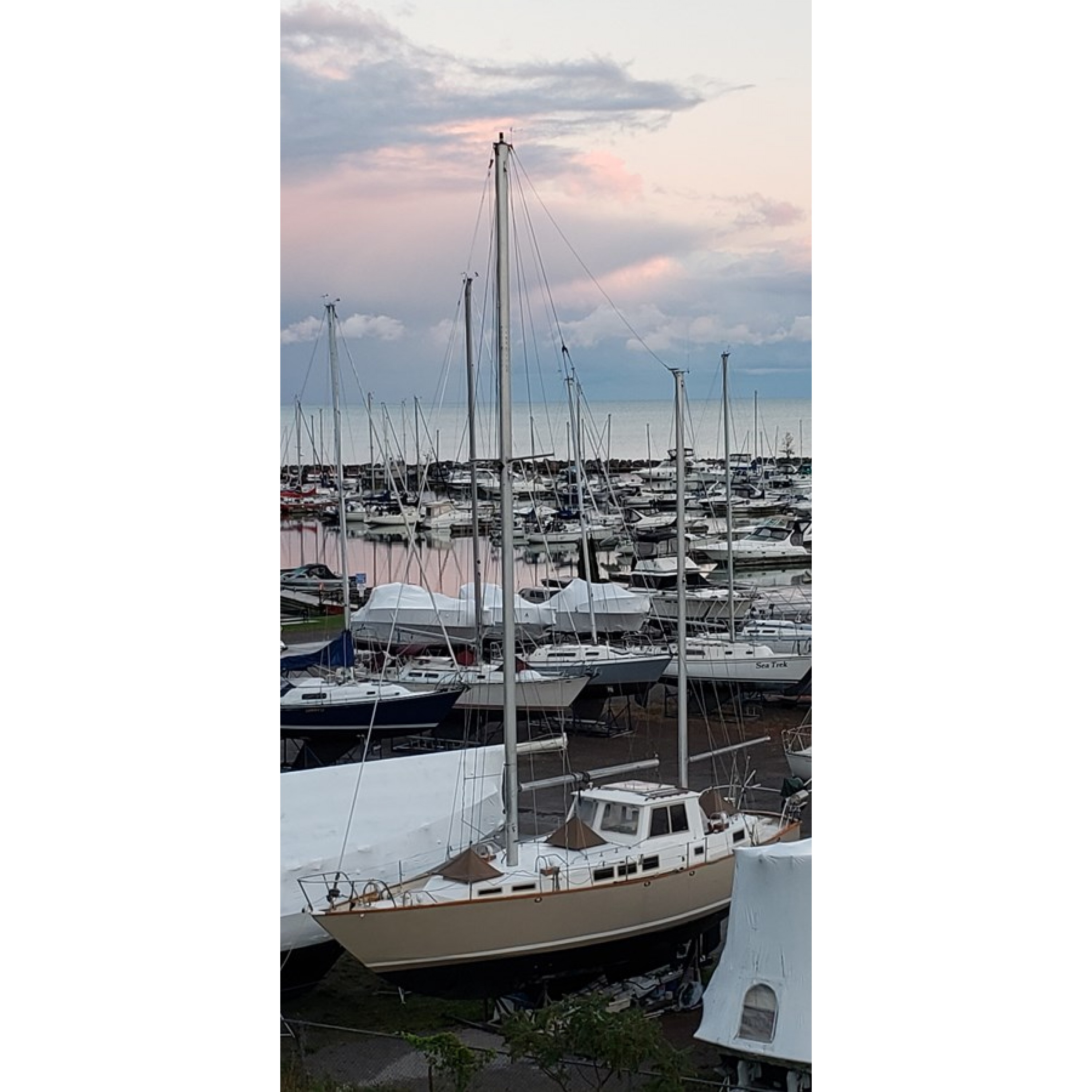 1984 43' ROBERTS Cruising Ketch Mauritius 43 1984 43' ROBERTS Cruising Ketch Mauritius 43