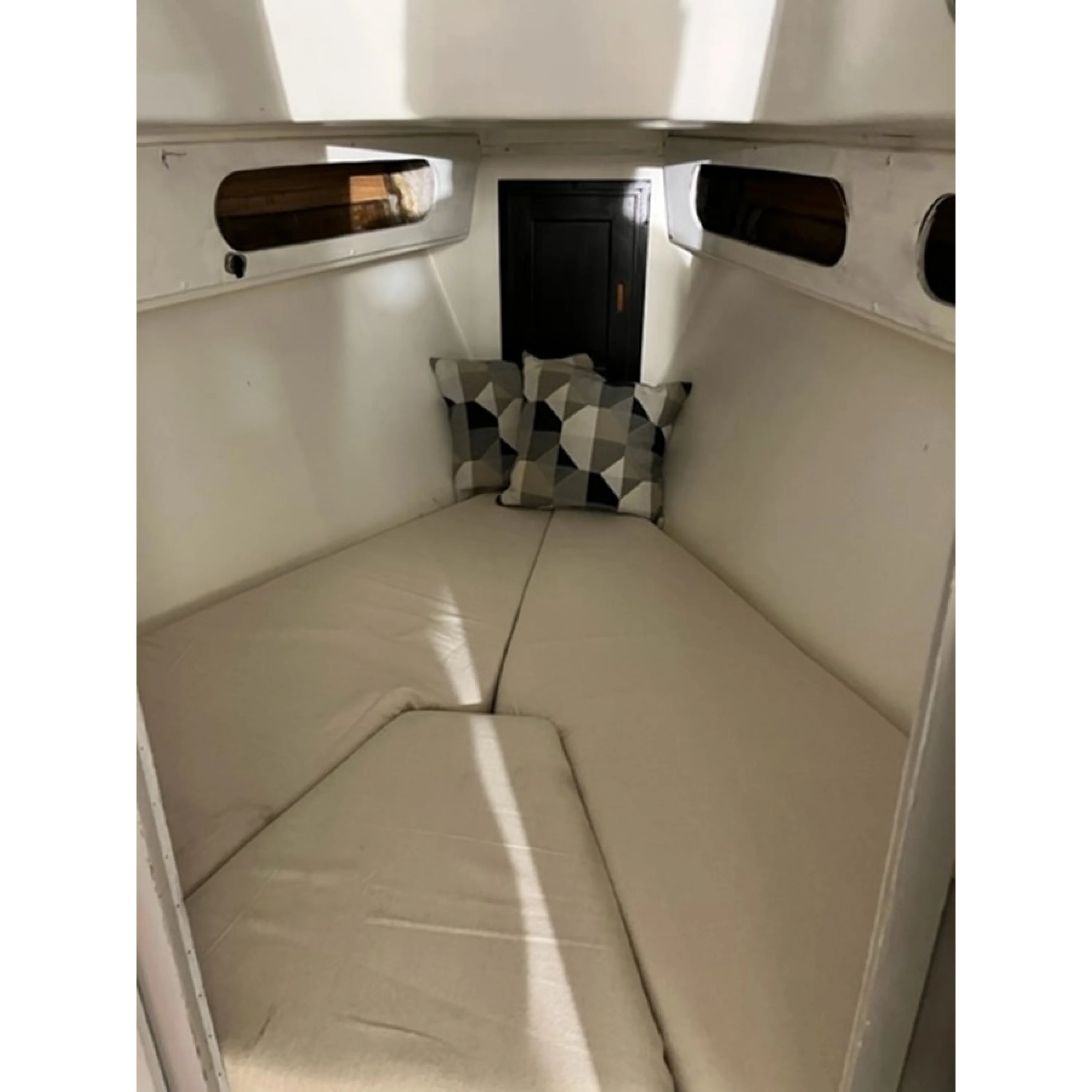 1972 28' 6" ERICSON YACHTS 29 Epiphany 1972 28' 6" ERICSON YACHTS 29 Epiphany
