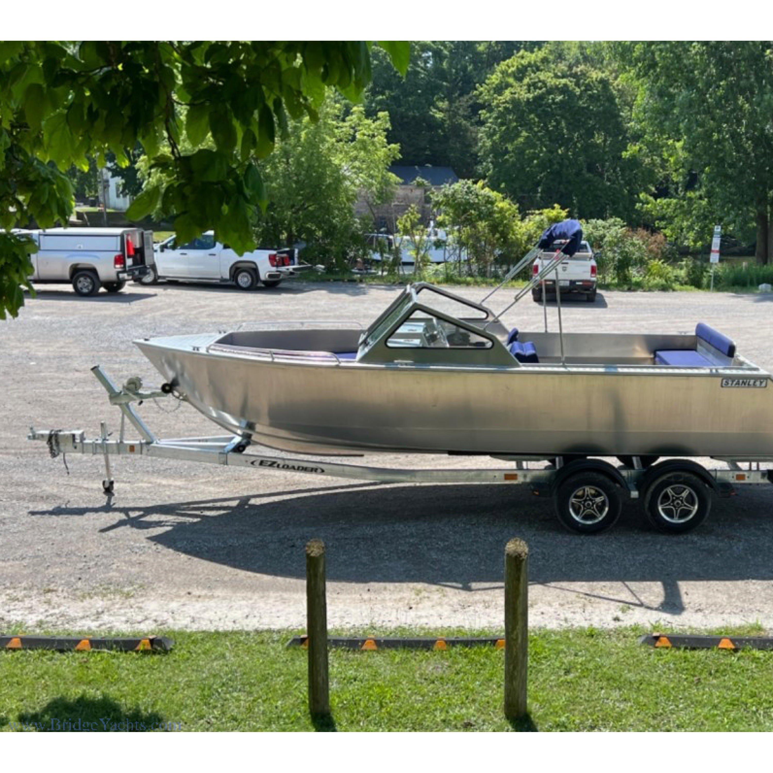 Stanley Islander 23 Dual Console - Suzuki