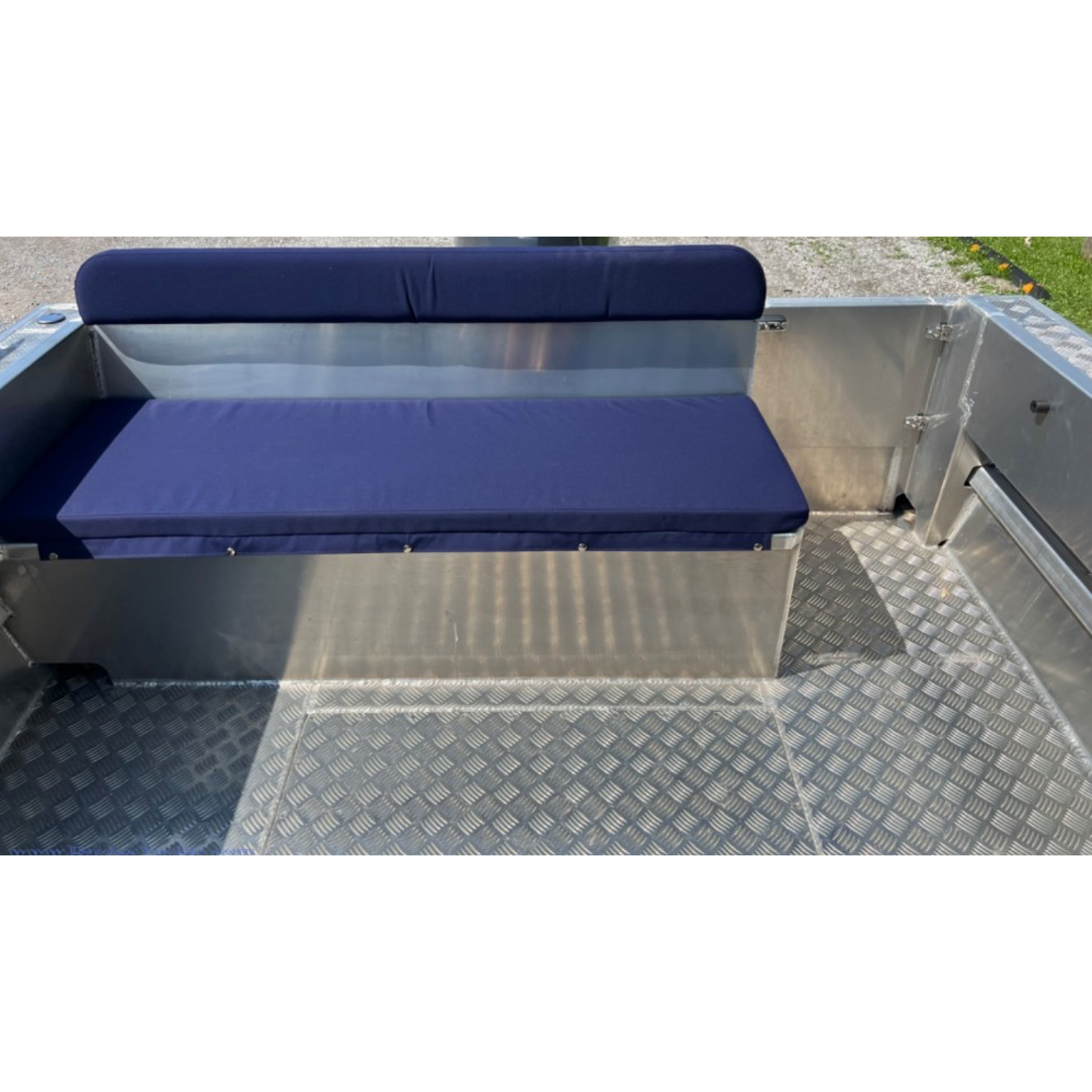 Stanley Islander 23 Dual Console - Suzuki