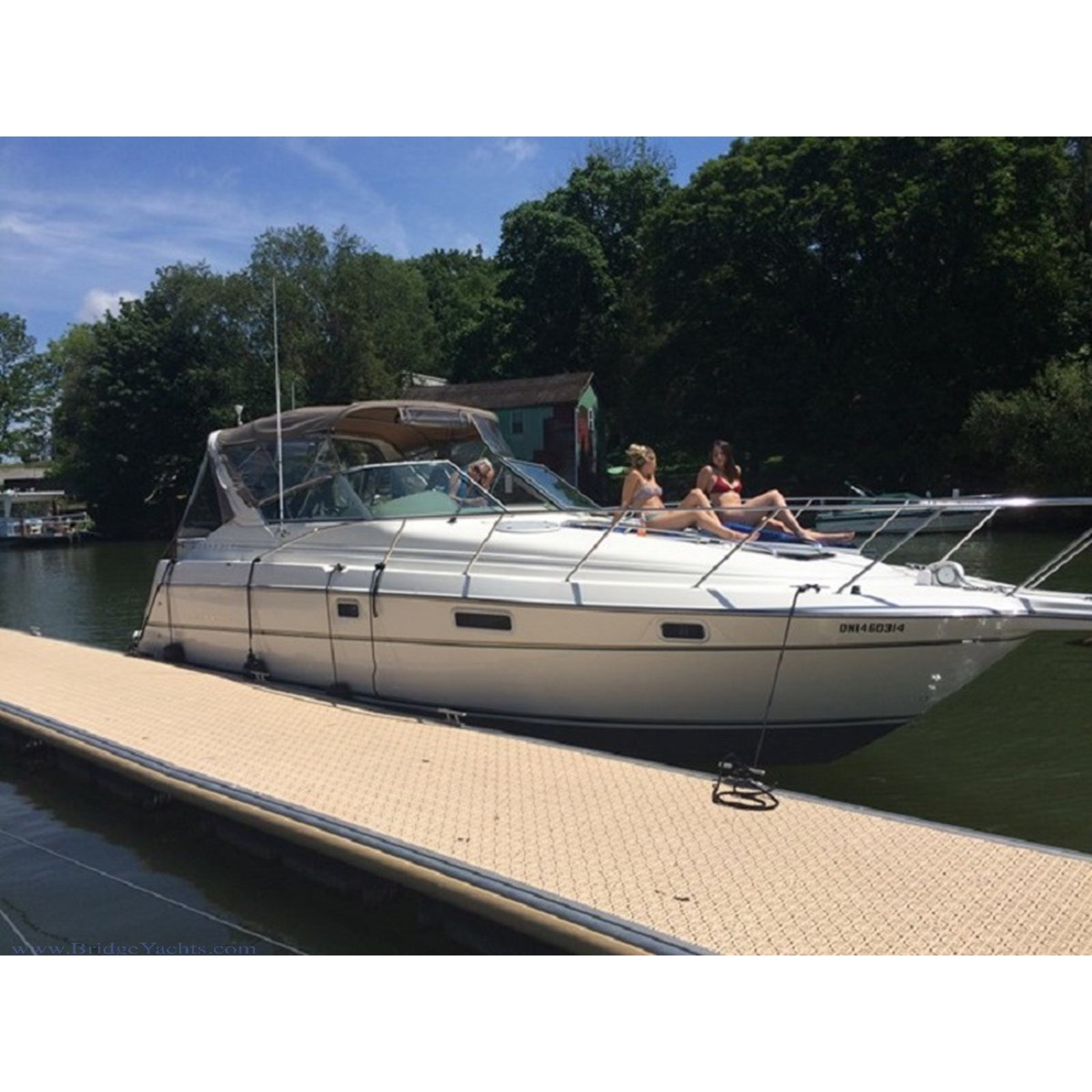 1999 32' MAXUM Cruising Yacht 1999 32' MAXUM Cruising Yacht