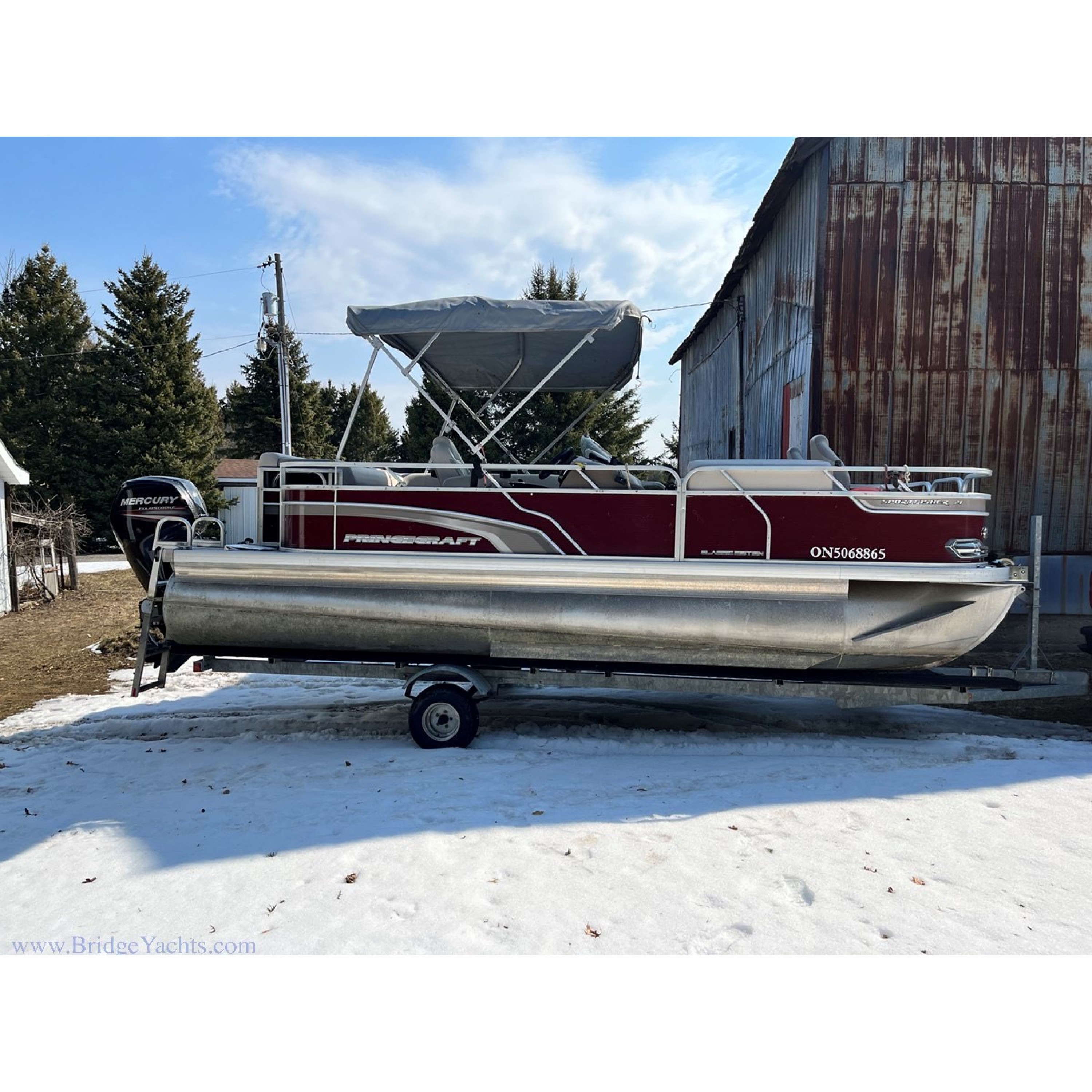 2016 21' 6" PRINCE Sport Fisher 21 Pontoon Boat Princecraft