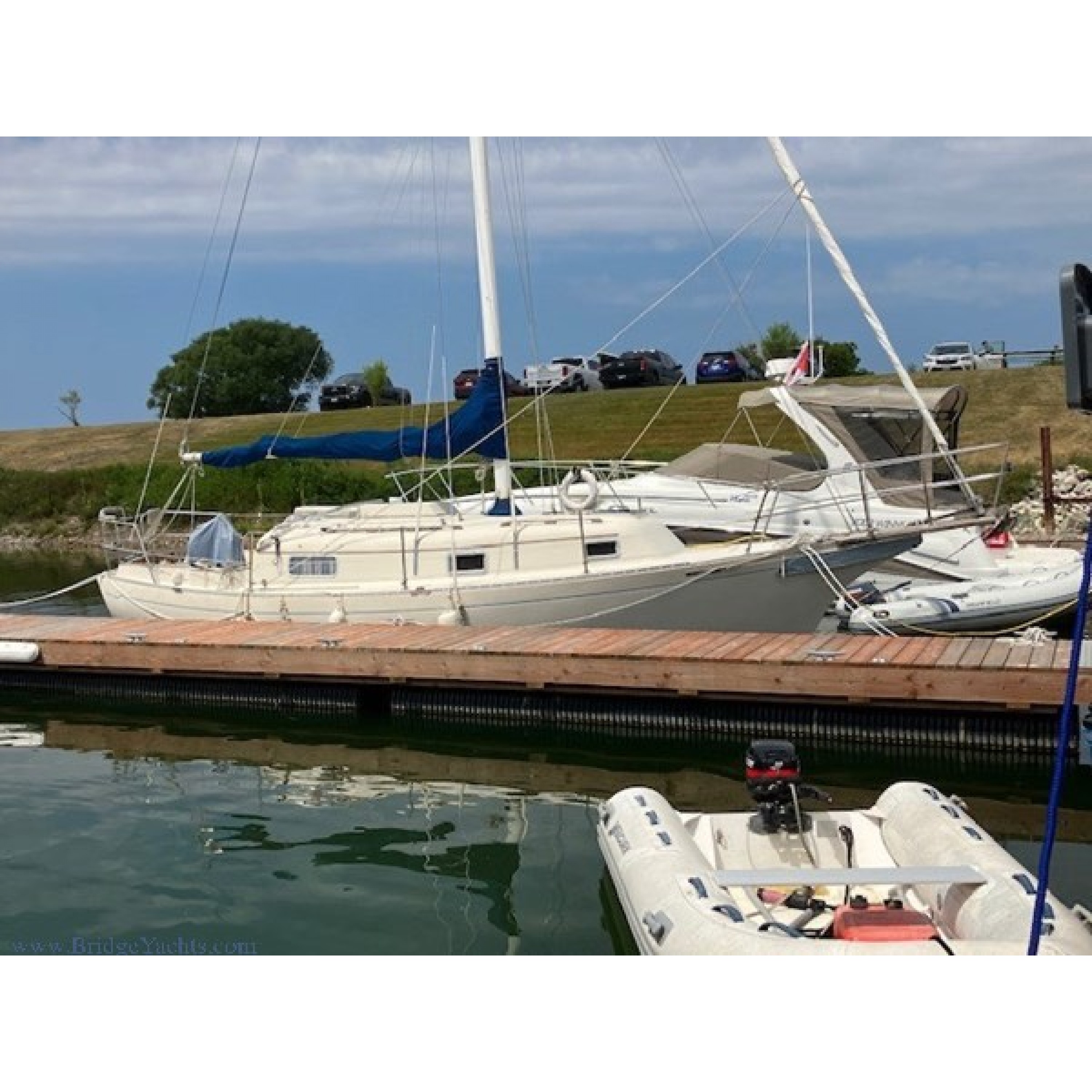 1982 32' 1" BAYFIELD YACHTS Cruising Sailboat No Name 1982 32' 1" BAYFIELD YACHTS Cruising Sailboat No Name