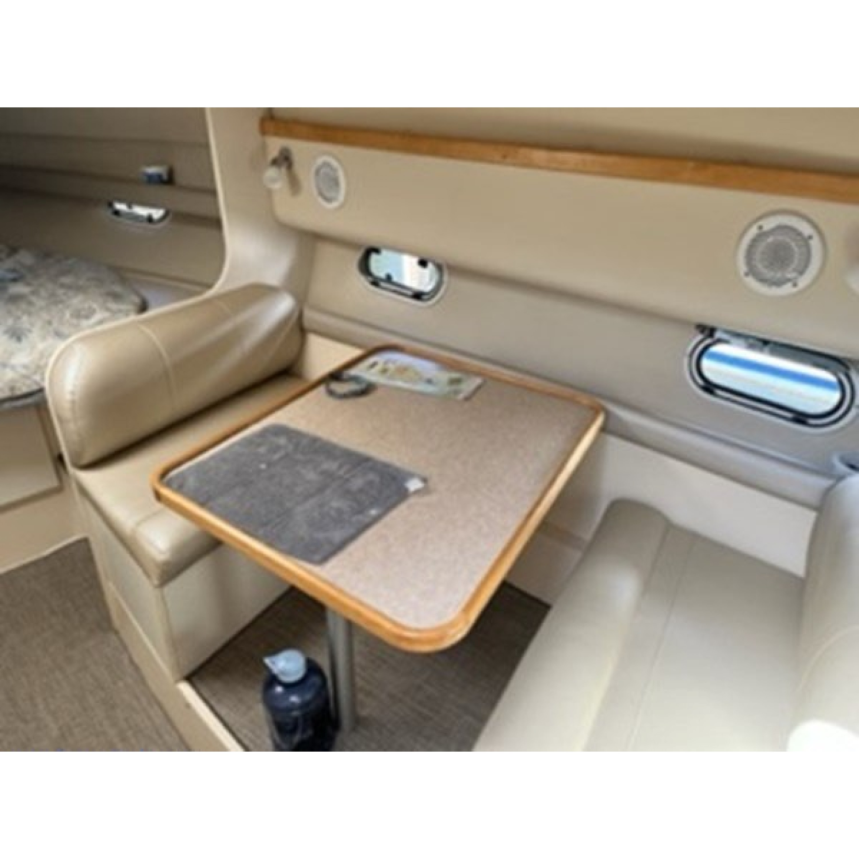 1996 34' 10" CRUISERS YACHTS Cruising Yacht 1996 34' 10" CRUISERS YACHTS Cruising Yacht