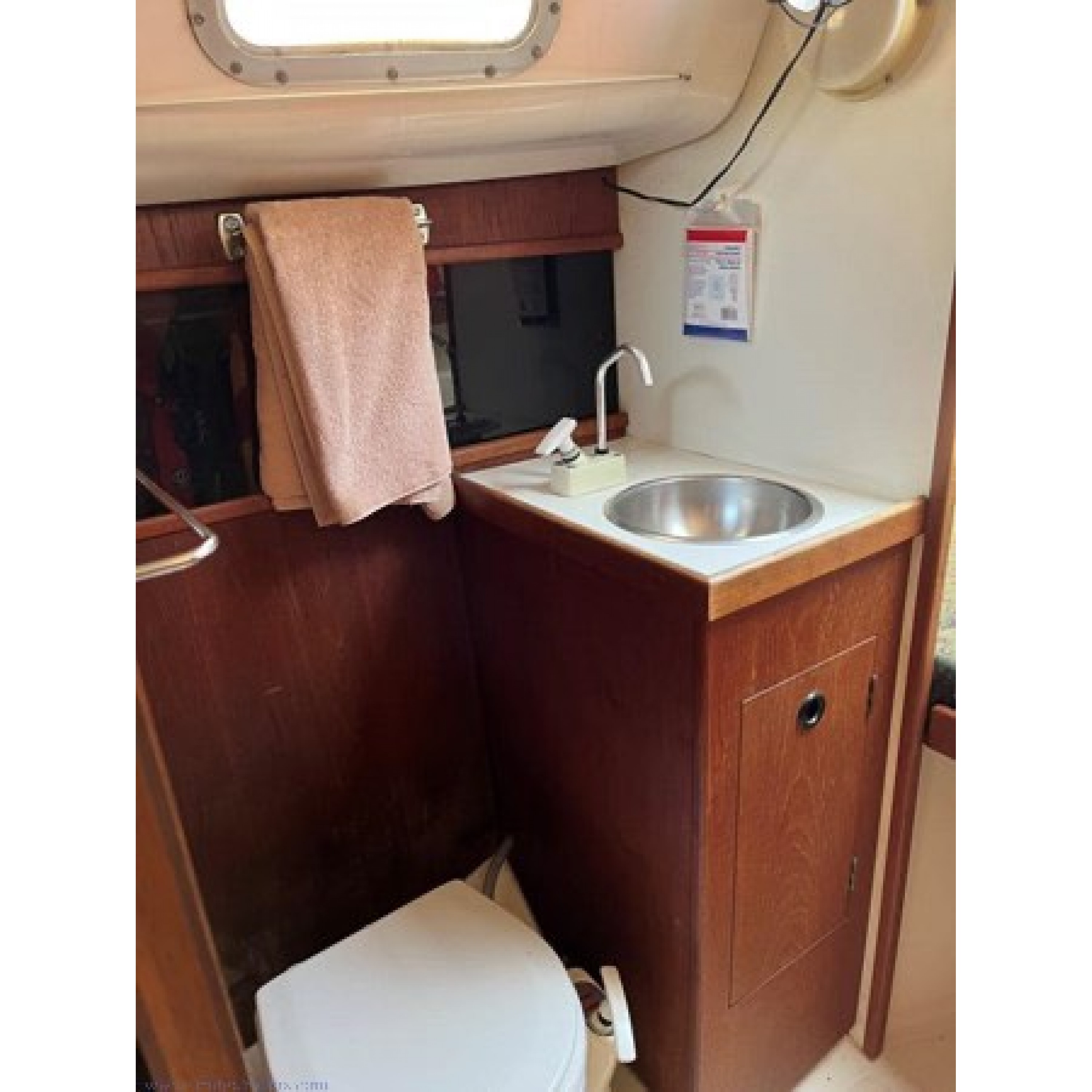 1975 27' 6" C&C YACHTS Cruising or Racing Sailboat - RexCalm 1975 27' 6" C&C YACHTS Cruising or Racing Sailboat - RexCalm