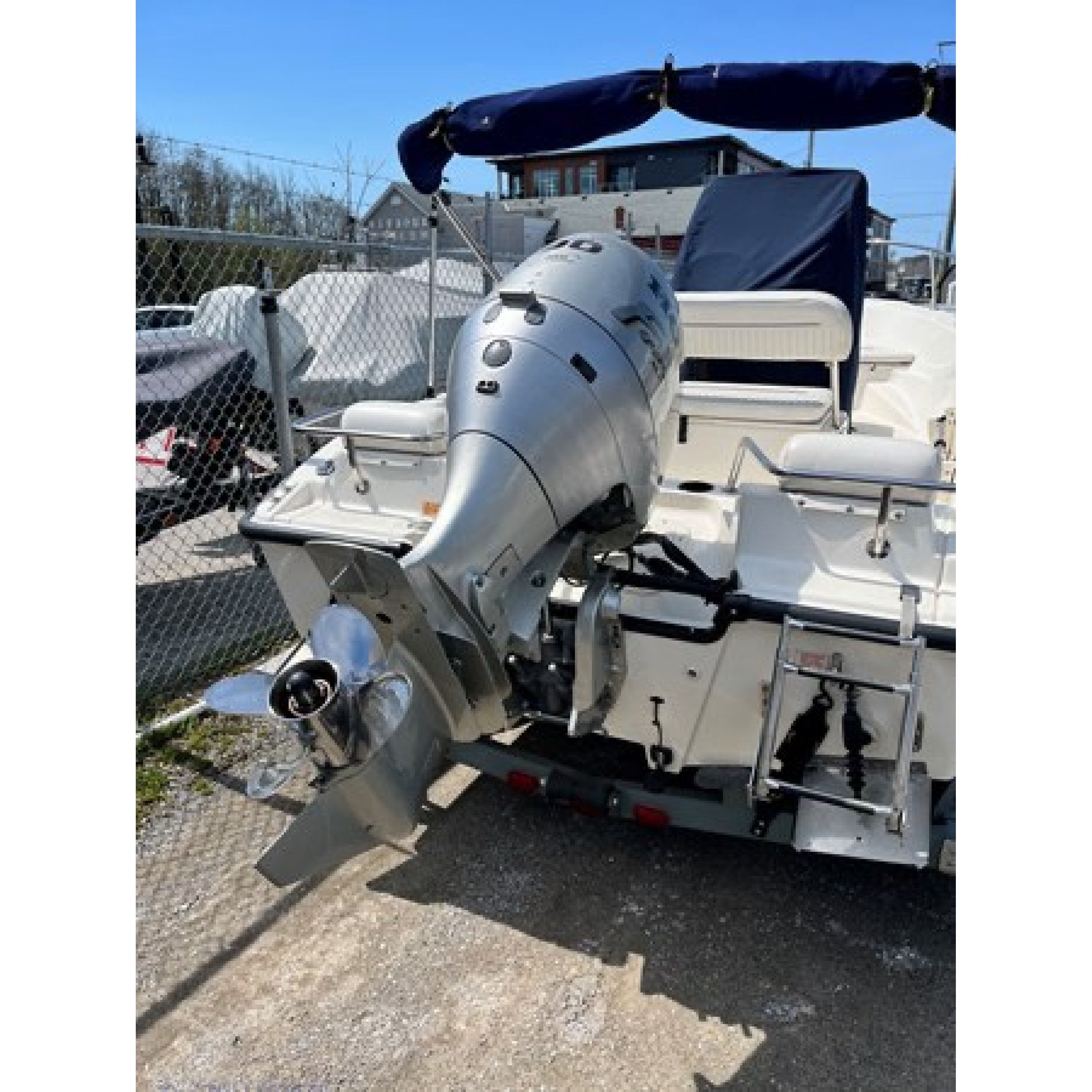 2000 16' BOSTON WHALER 16 Dauntless Runabout Boat 2000 16' BOSTON WHALER 16 Dauntless Runabout Boat
