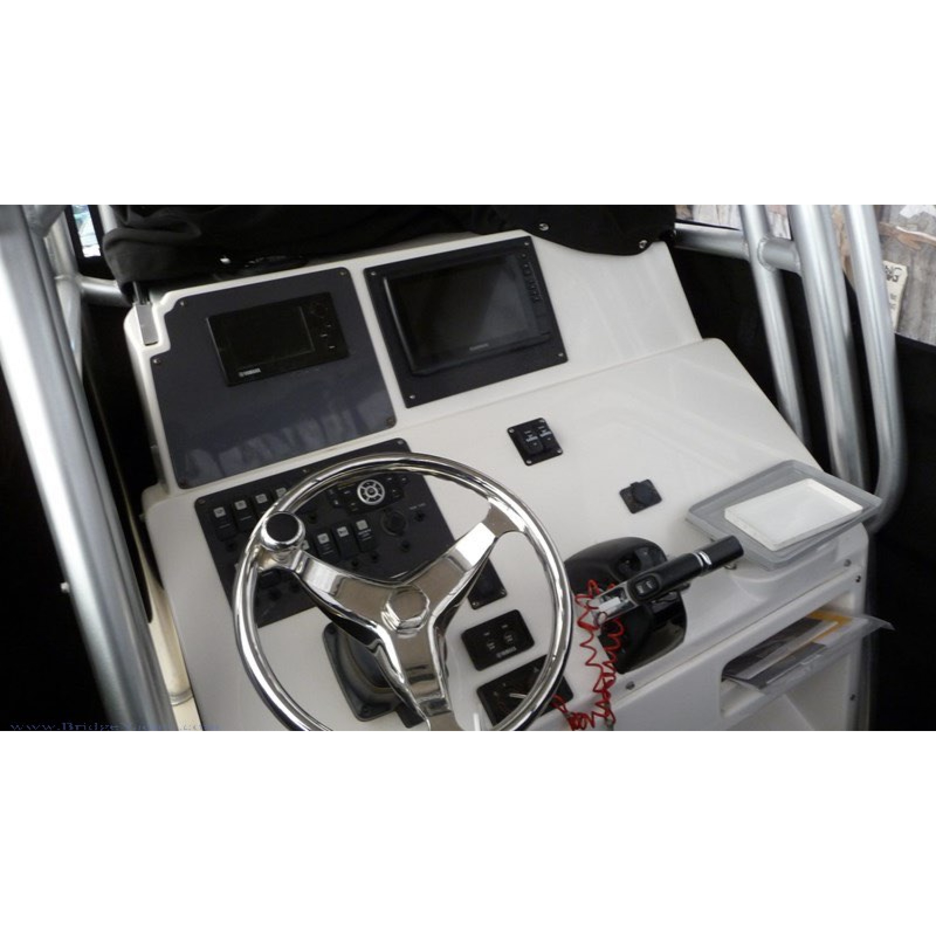 2017 26' 5" ROBALO R 260 Sport Fisherman 2017 26' 5" ROBALO R 260 Sport Fisherman