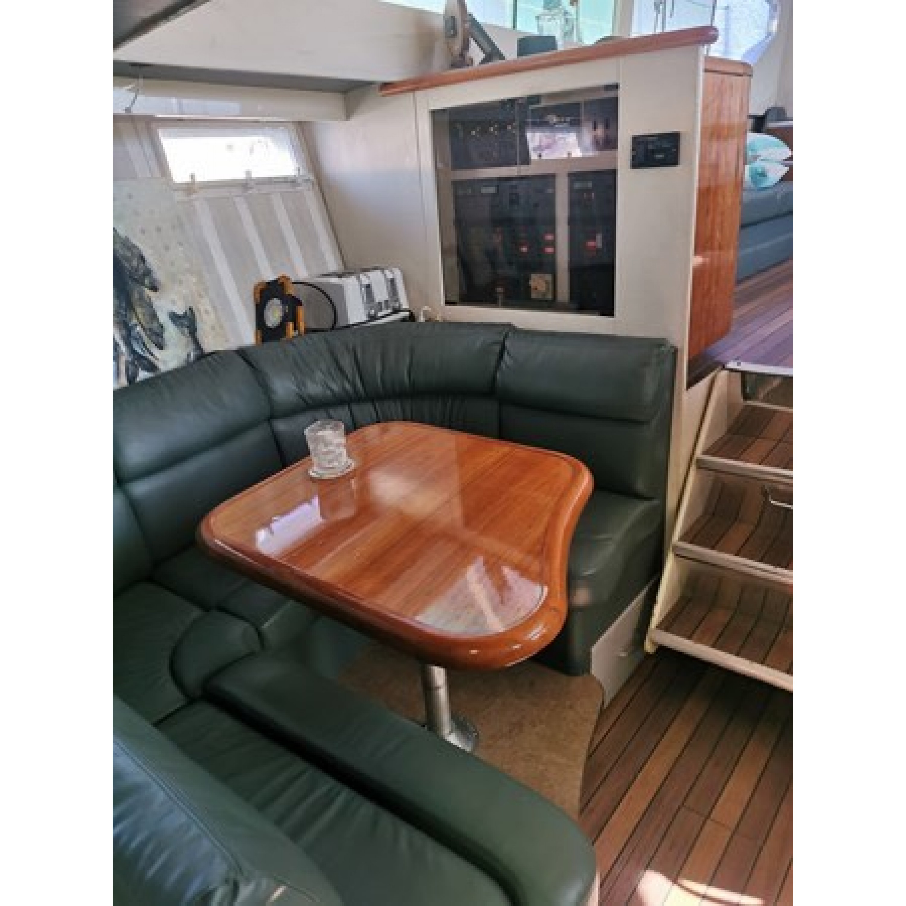 1968 57' 3" CHRIS CRAFT Roamer Aft Cabin Classic Motor Yacht Quick Release