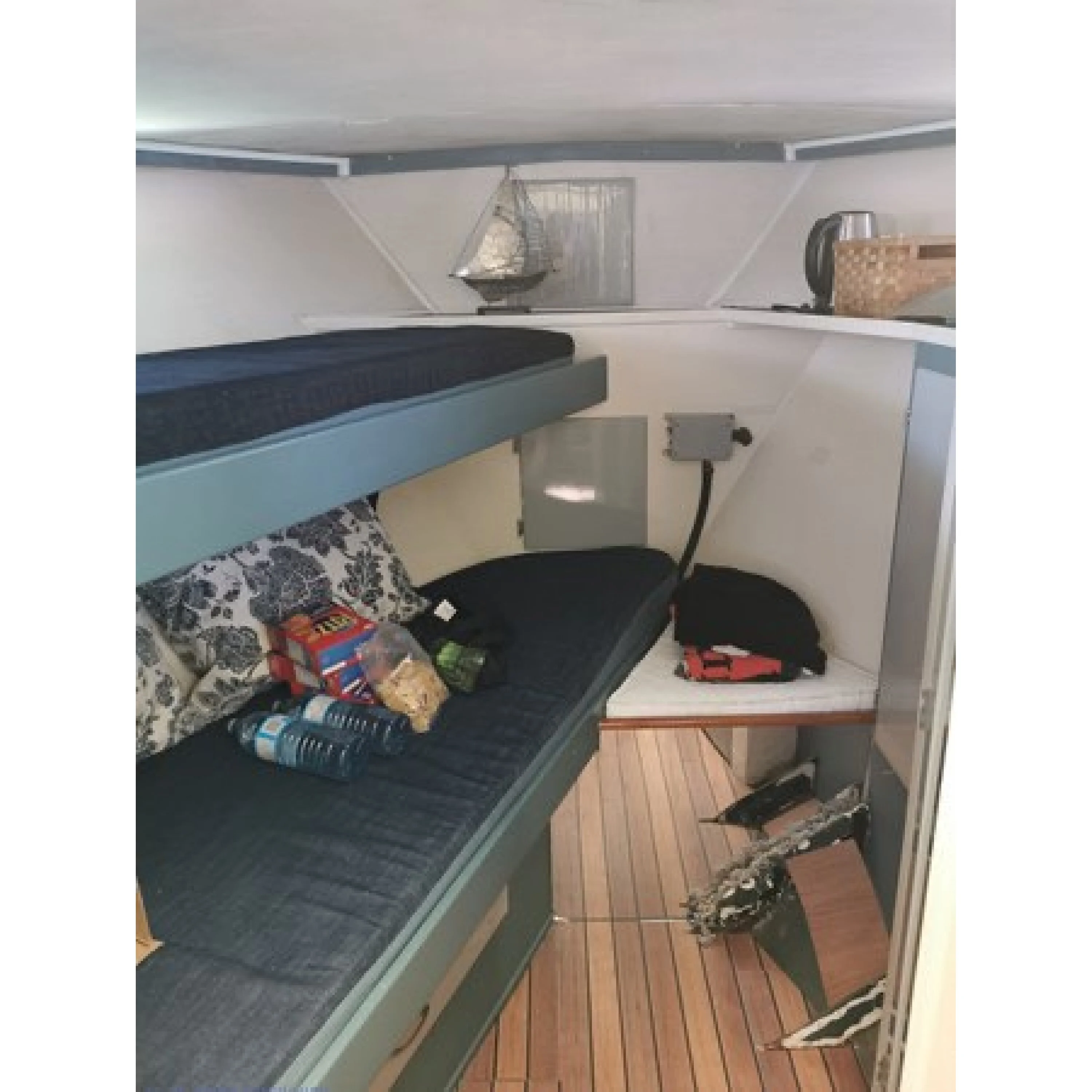 1968 57' 3" CHRIS CRAFT Roamer Aft Cabin Classic Motor Yacht Quick Release 1968 57' 3" CHRIS CRAFT Roamer Aft Cabin Classic Motor Yacht Quick Release