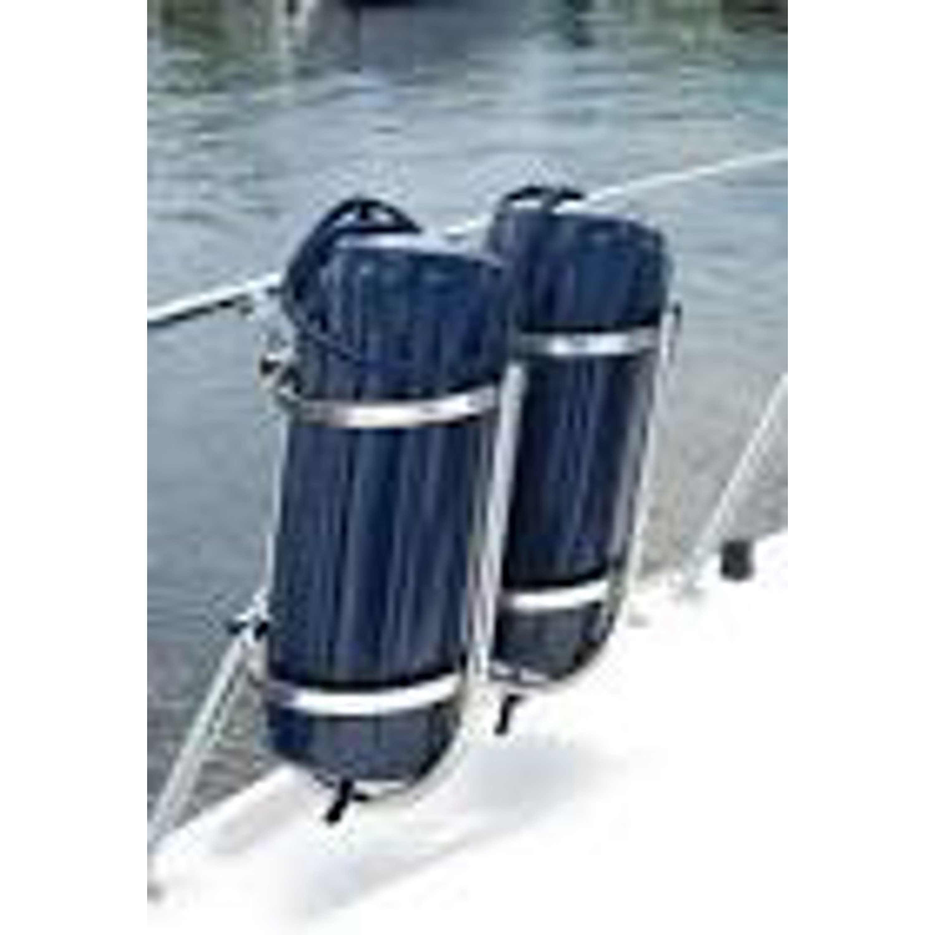 TAYLOR MADE FENDER HOLDER, 9"-11". HOLDS TWO FENDERS. 2011