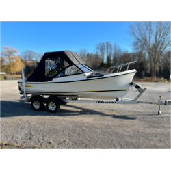 19ft Seabreeze Boat Walk Thru