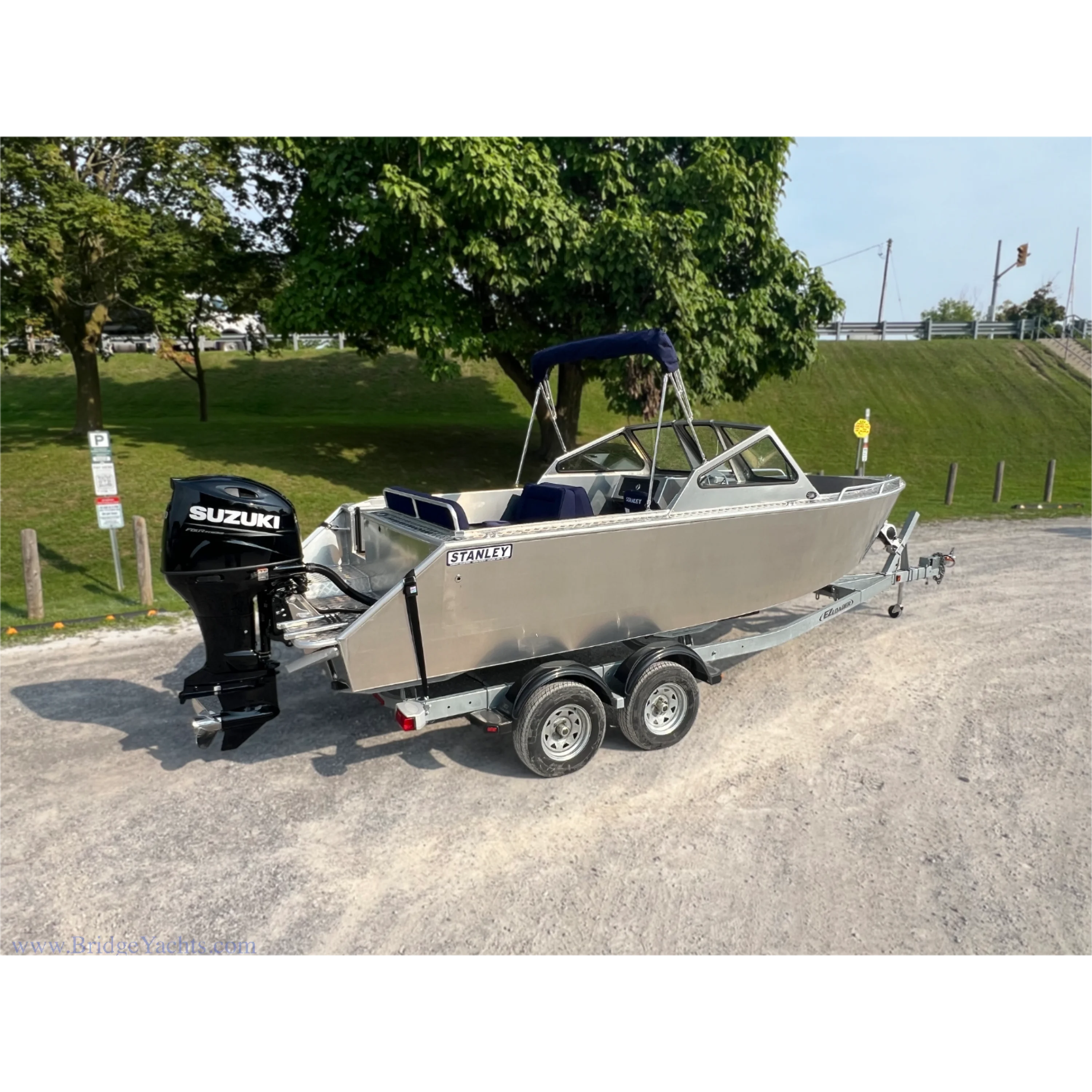 Stanley Islander 21 Dual Console - Digital Suzuki Stanley Islander 21 Dual Console - Digital Suzuki